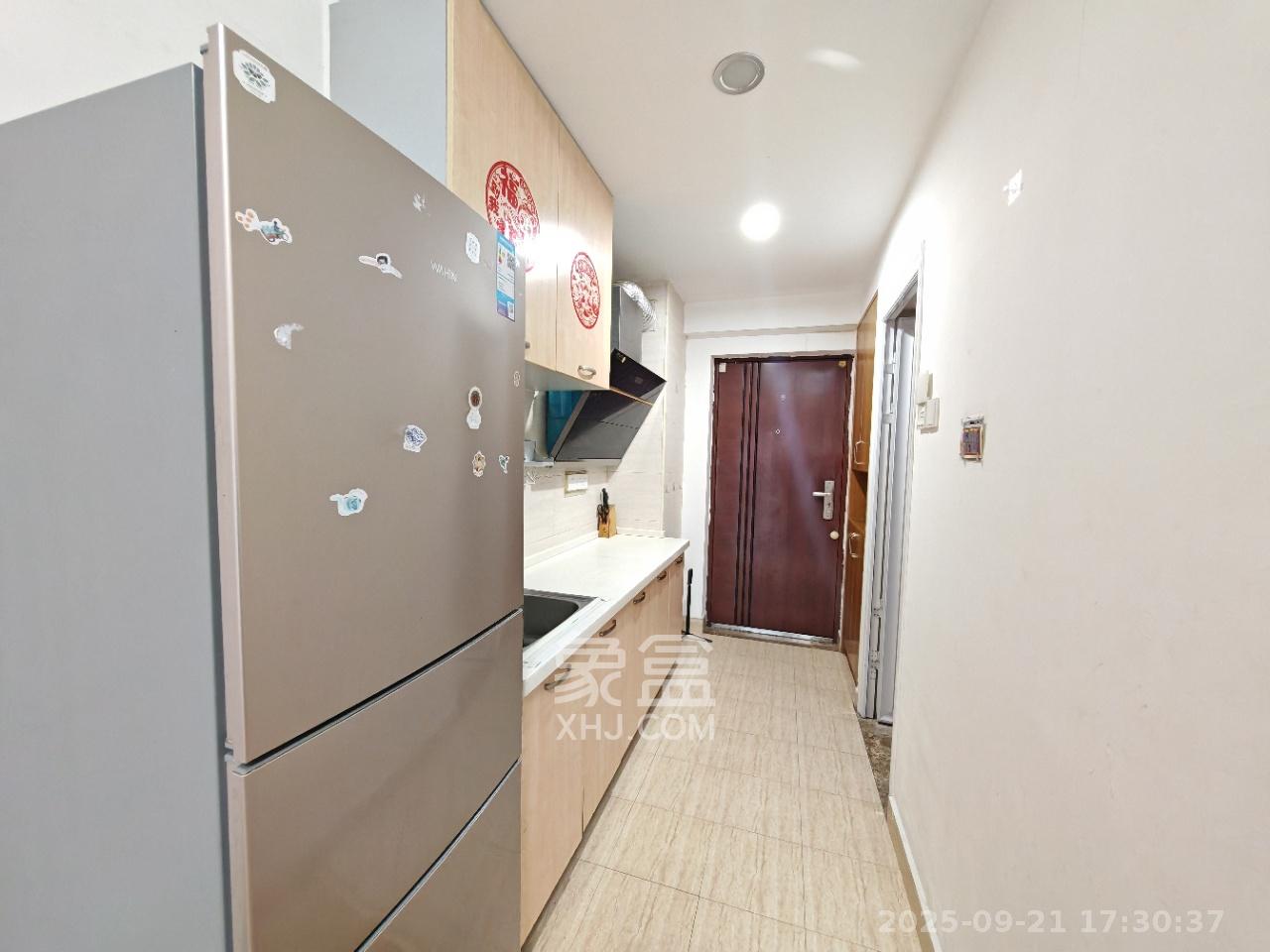 达美D6区  1室1厅1卫    1500.0元/月室内图