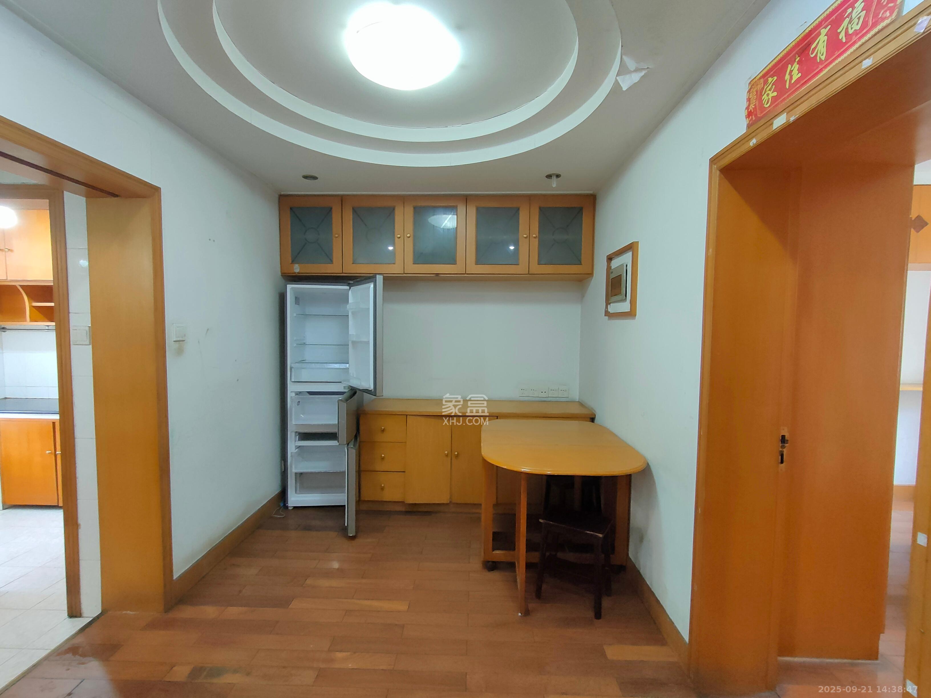 湘计花园 3室2厅1卫 1600.0元/月 湘计花园 3室2厅1卫 1600.0元/月室内图