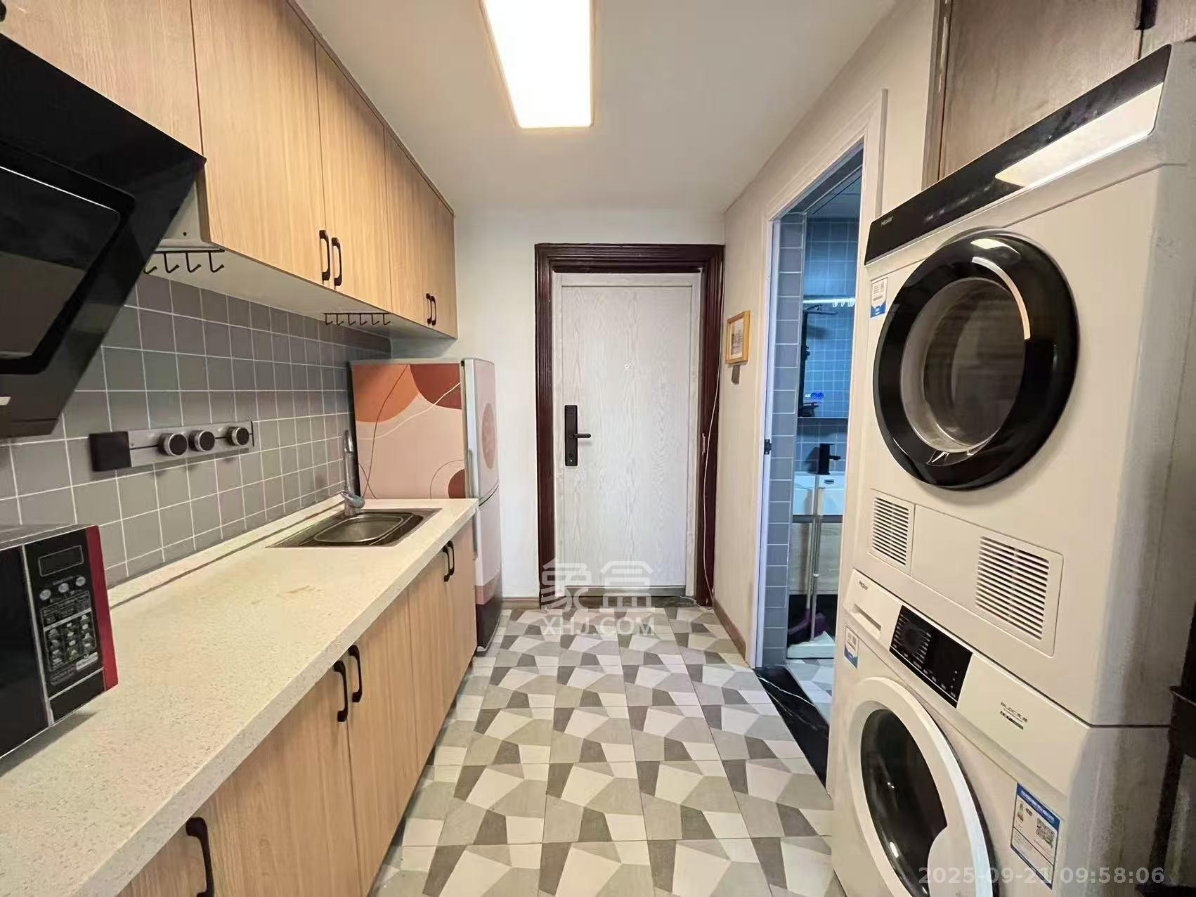 沁园春御院  1室1厅1卫    2200.0元/月室内图