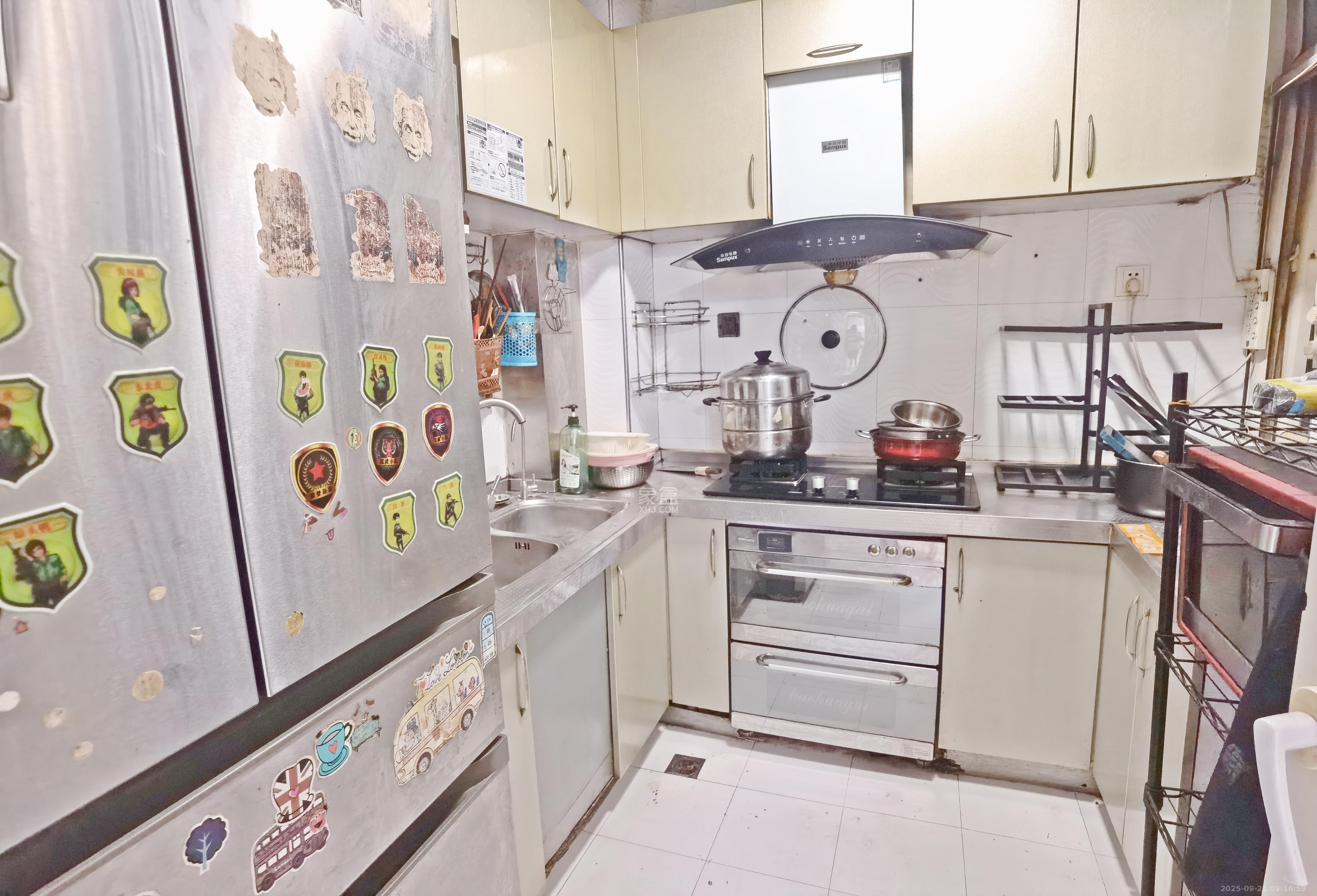 枫林美景 3室2厅1卫 2200.0元/月 枫林美景 3室2厅1卫 2200.0元/月室内图