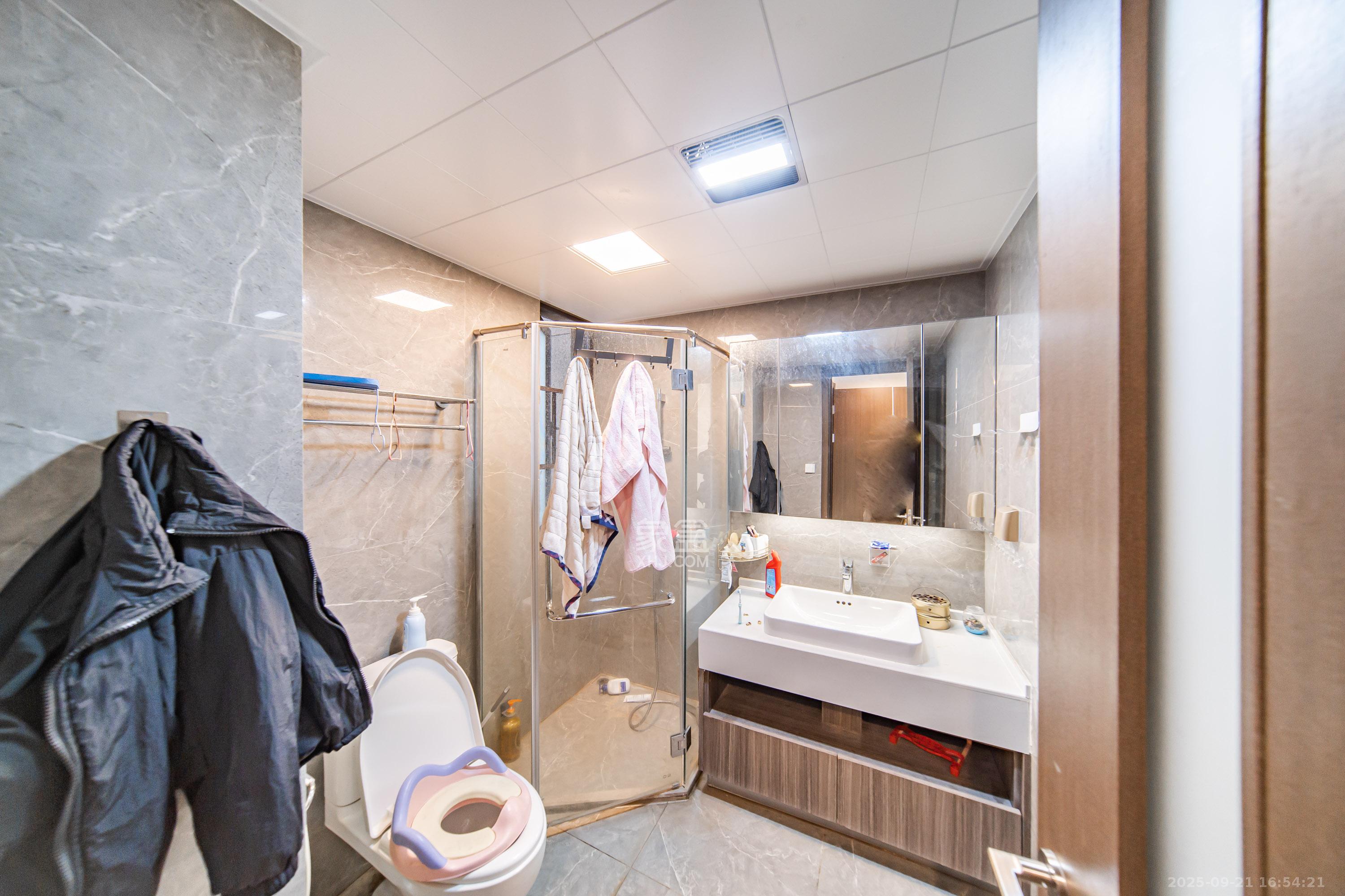 华申阳光城未来悦 4室2厅2卫 168.0万 华申阳光城未来悦 4室2厅2卫 168.0万卫生间