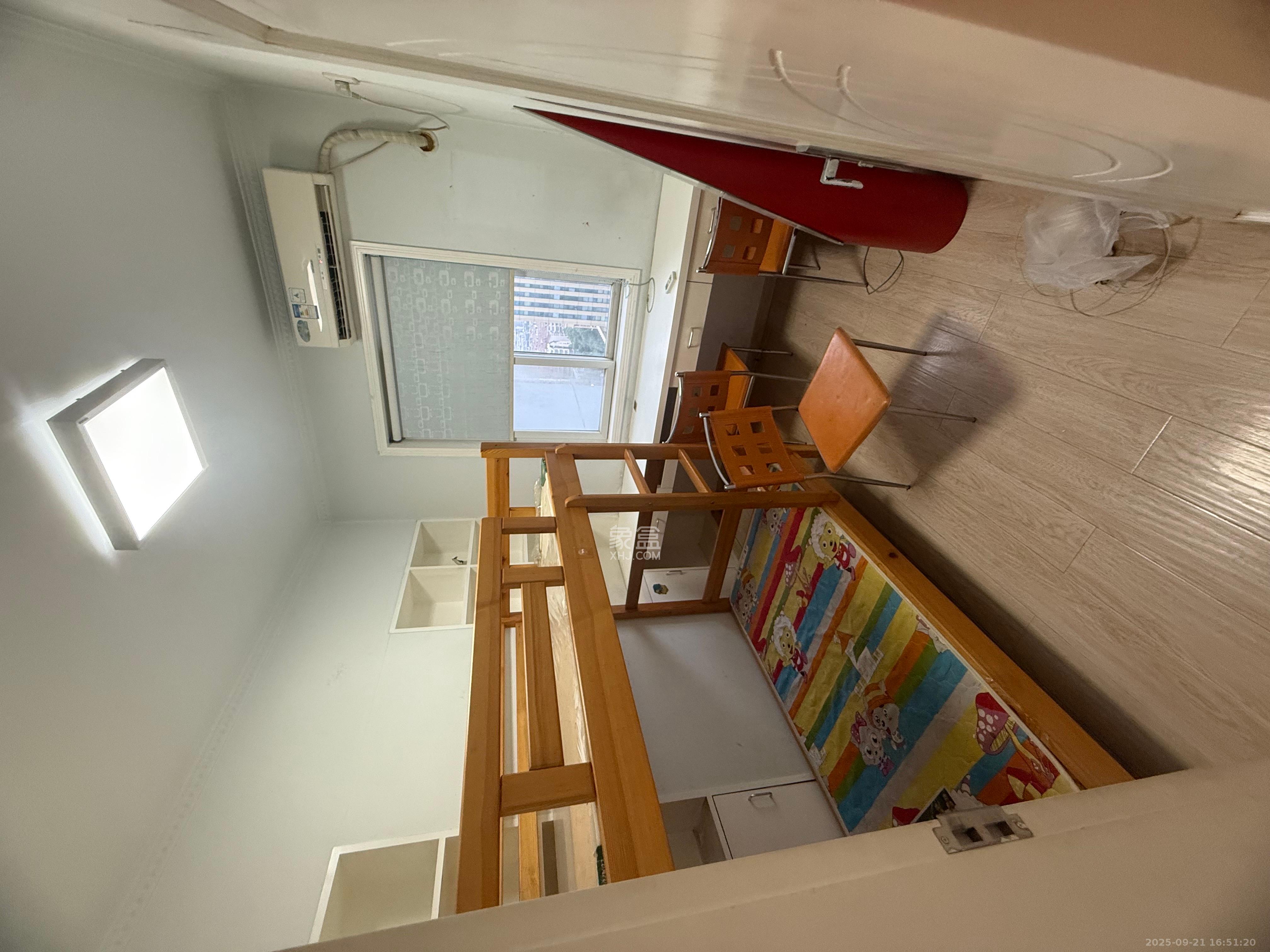 一品东庭 2室1厅1卫 2700.0元/月 一品东庭 2室1厅1卫 2700.0元/月室内图