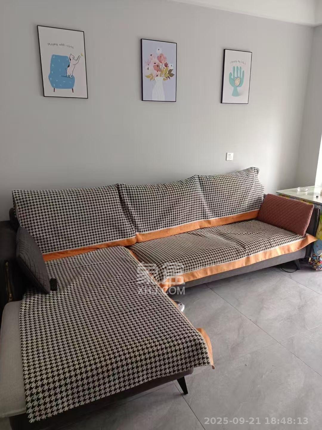骏景豪庭  2室2厅1卫   1400.00元/月室内图