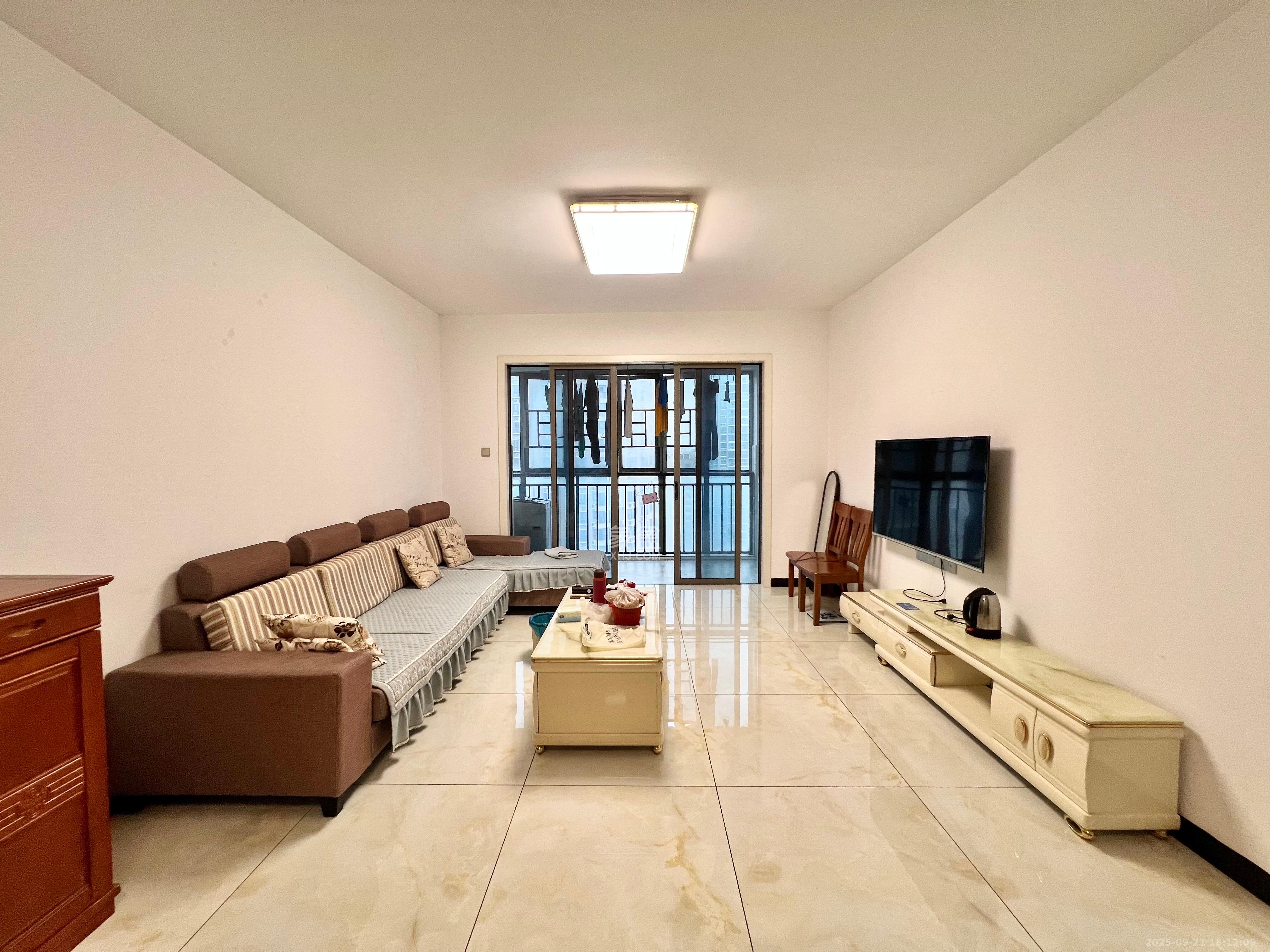 富兴嘉城（富兴汇中央）  3室2厅2卫    2500.0元/月室内图