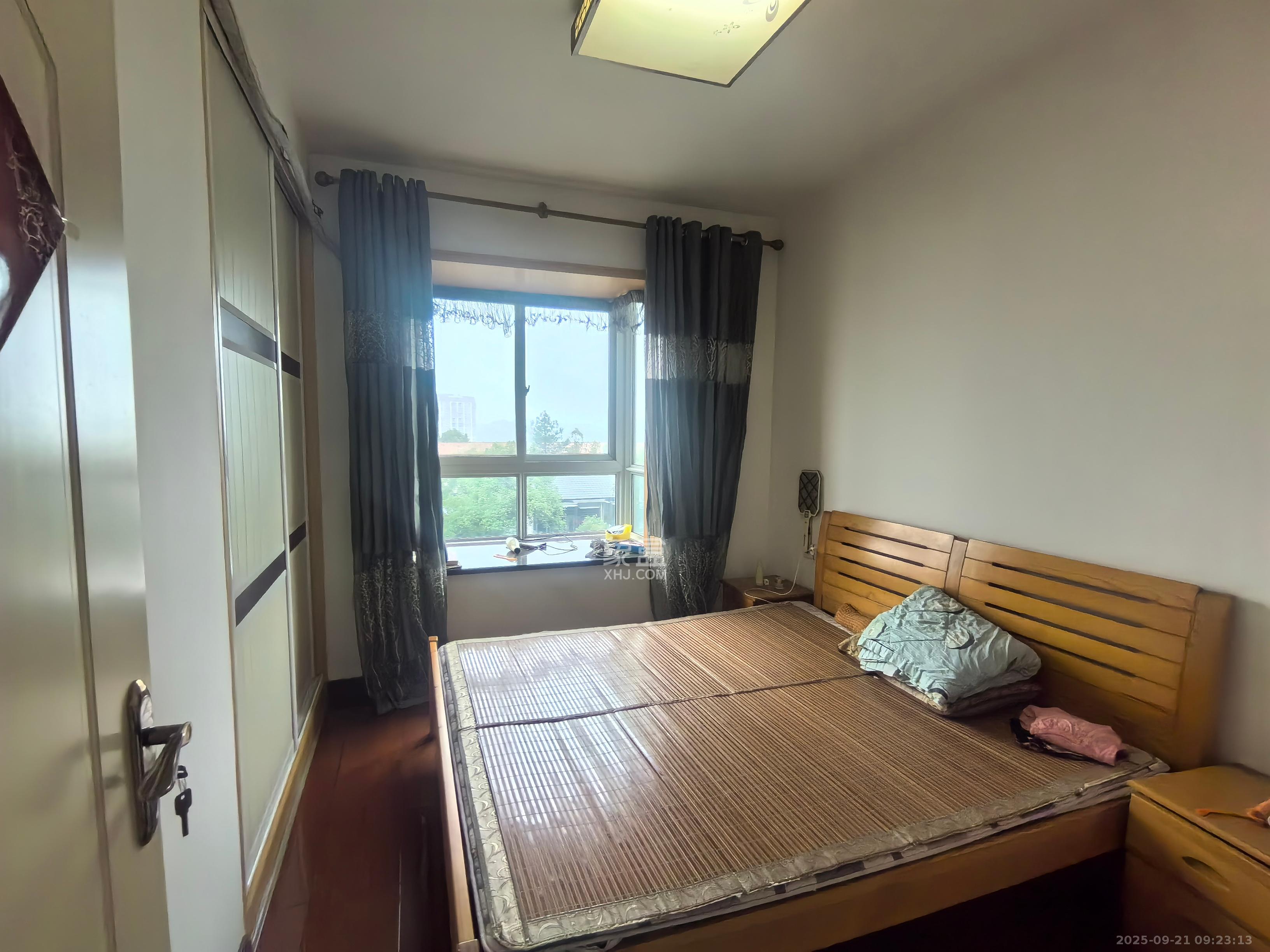 中悦领秀金都 3室2厅2卫 1800.0元/月 中悦领秀金都 3室2厅2卫 1800.0元/月室内图