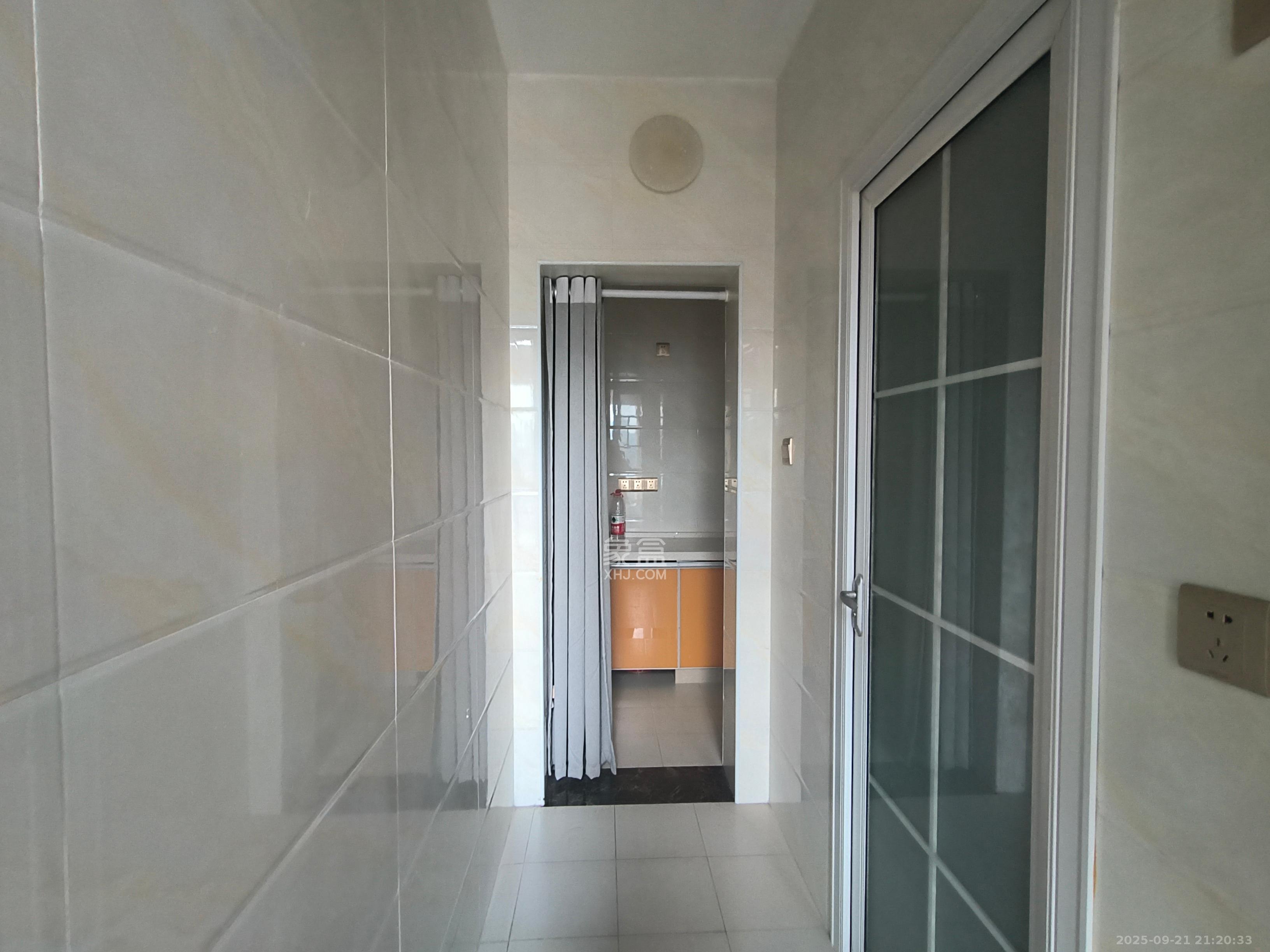 雅阁国际 1室1厅1卫 3800.0元/月 雅阁国际 1室1厅1卫 3800.0元/月室内图