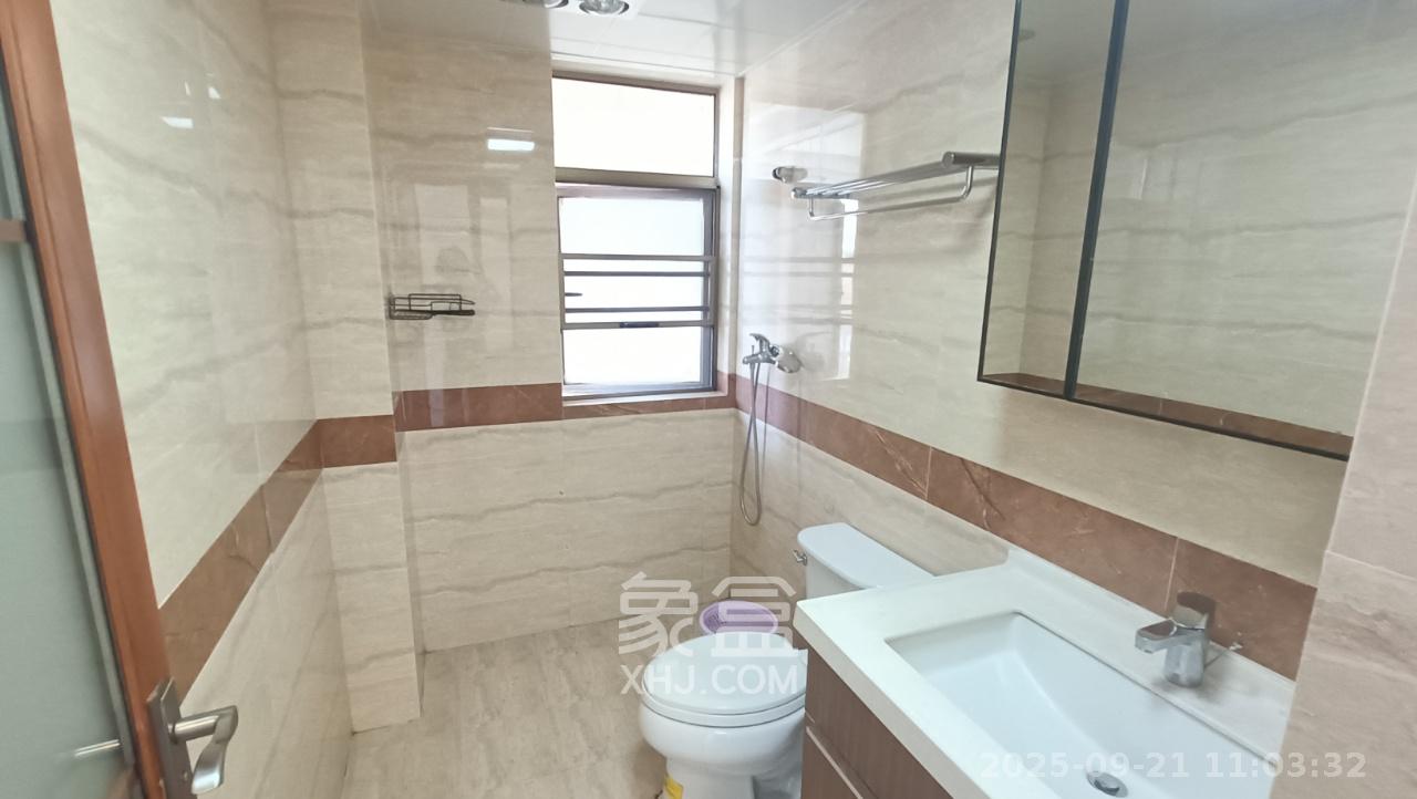 江山帝景哈佛 3室2厅2卫 2200.0元/月 江山帝景哈佛 3室2厅2卫 2200.0元/月室内图