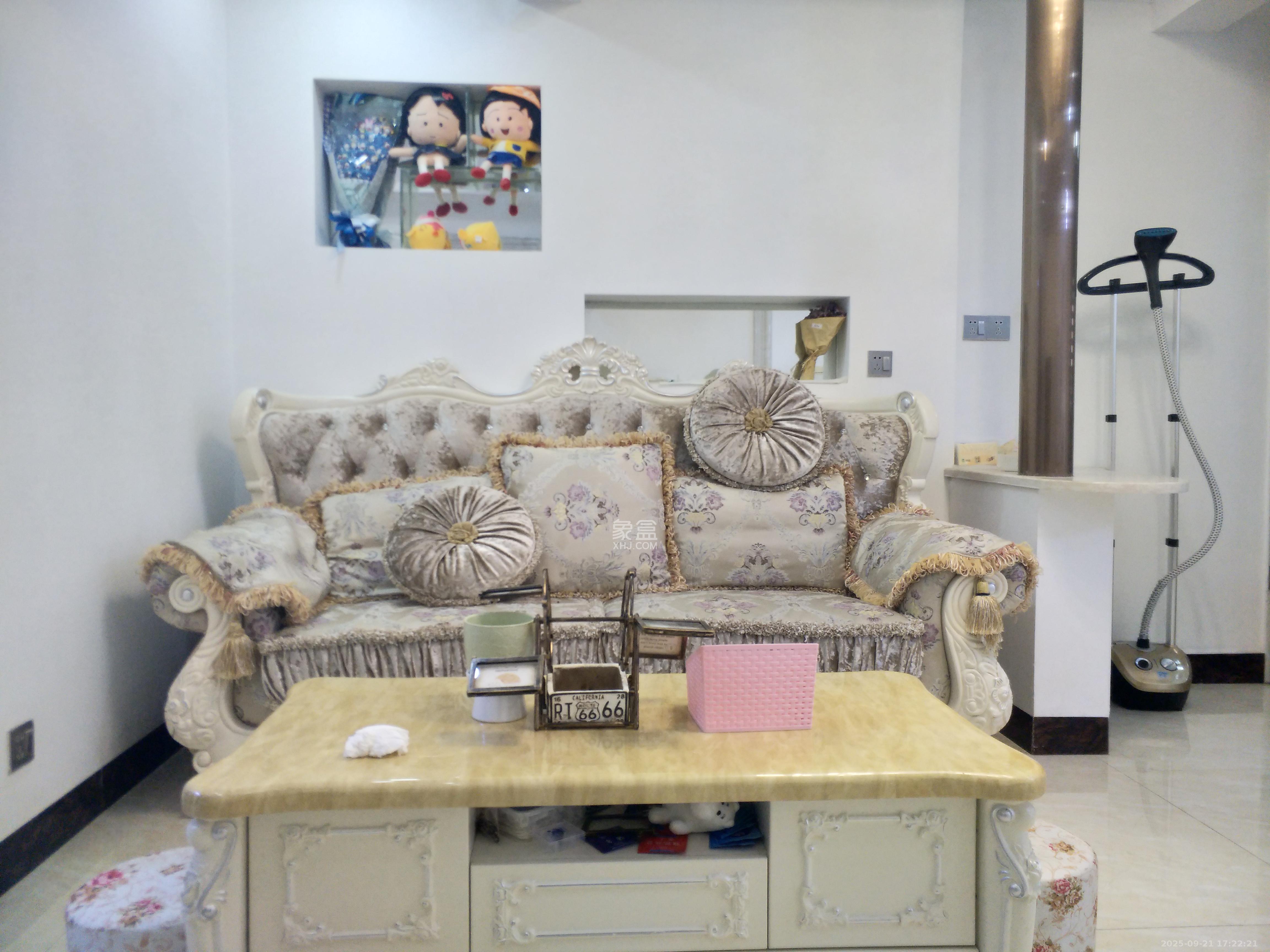 东怡外国（南湖一号)  1室1厅1卫    2600.0元/月室内图