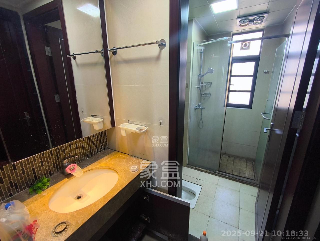 珠江郦城薰衣道 3室2厅2卫 3200.0元/月 珠江郦城薰衣道 3室2厅2卫 3200.0元/月室内图