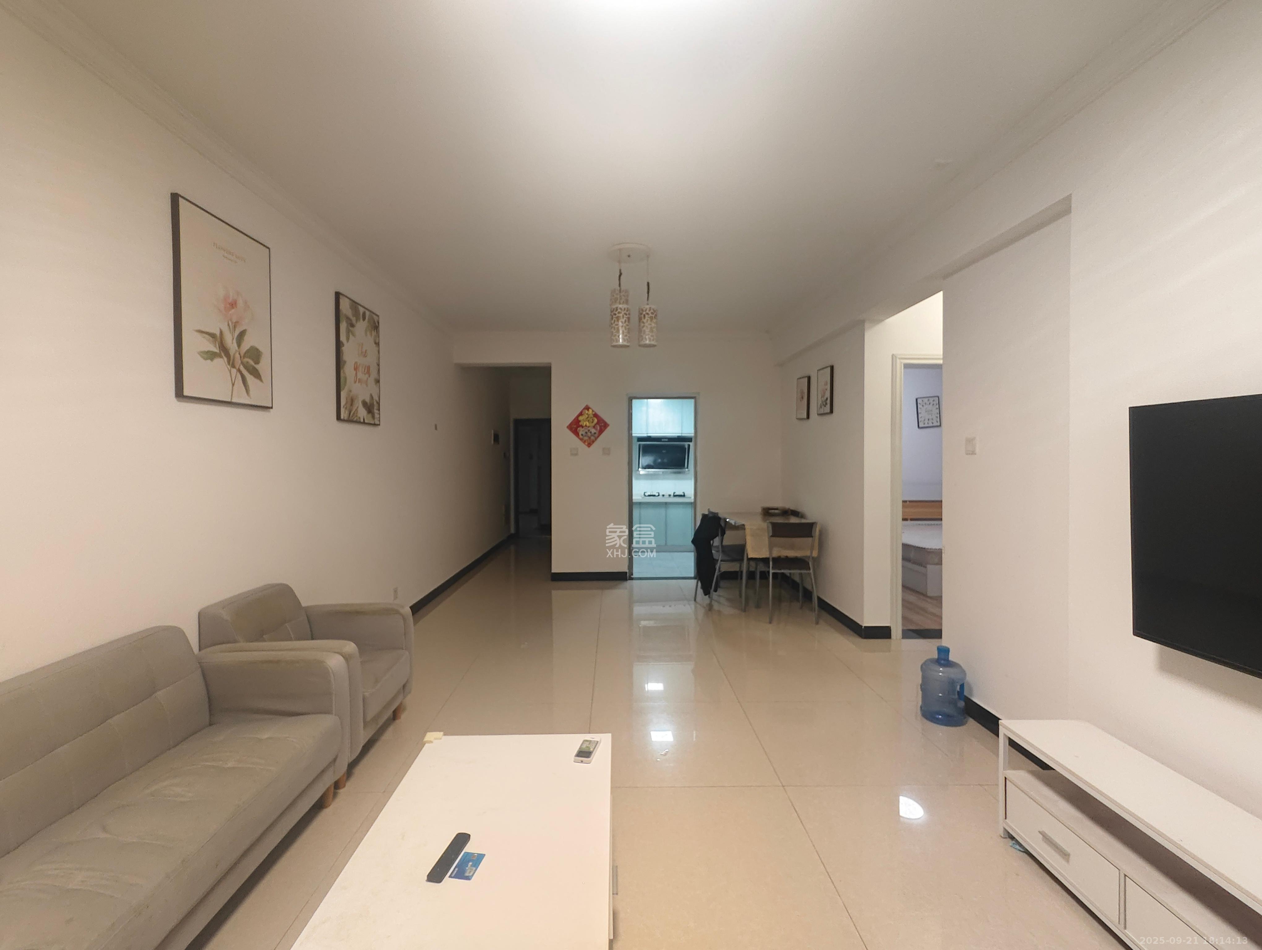 和悦城(蟠龙景苑) 3室2厅1卫 1700.0元/月 和悦城(蟠龙景苑) 3室2厅1卫 1700.0元/月室内图