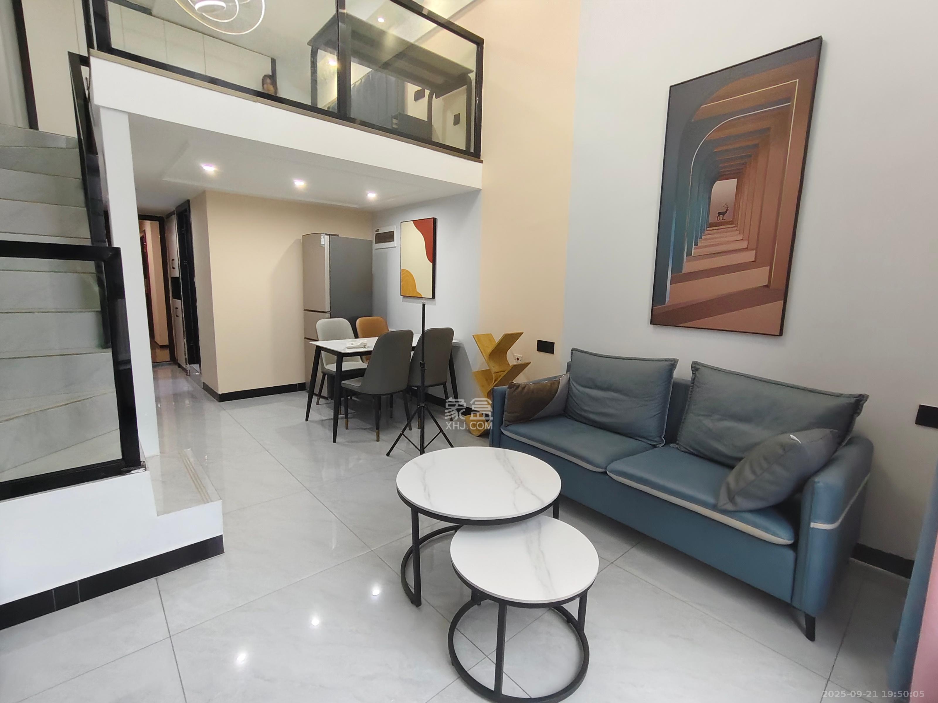 梅溪湖金茂湾  1室1厅1卫    1800.0元/月室内图