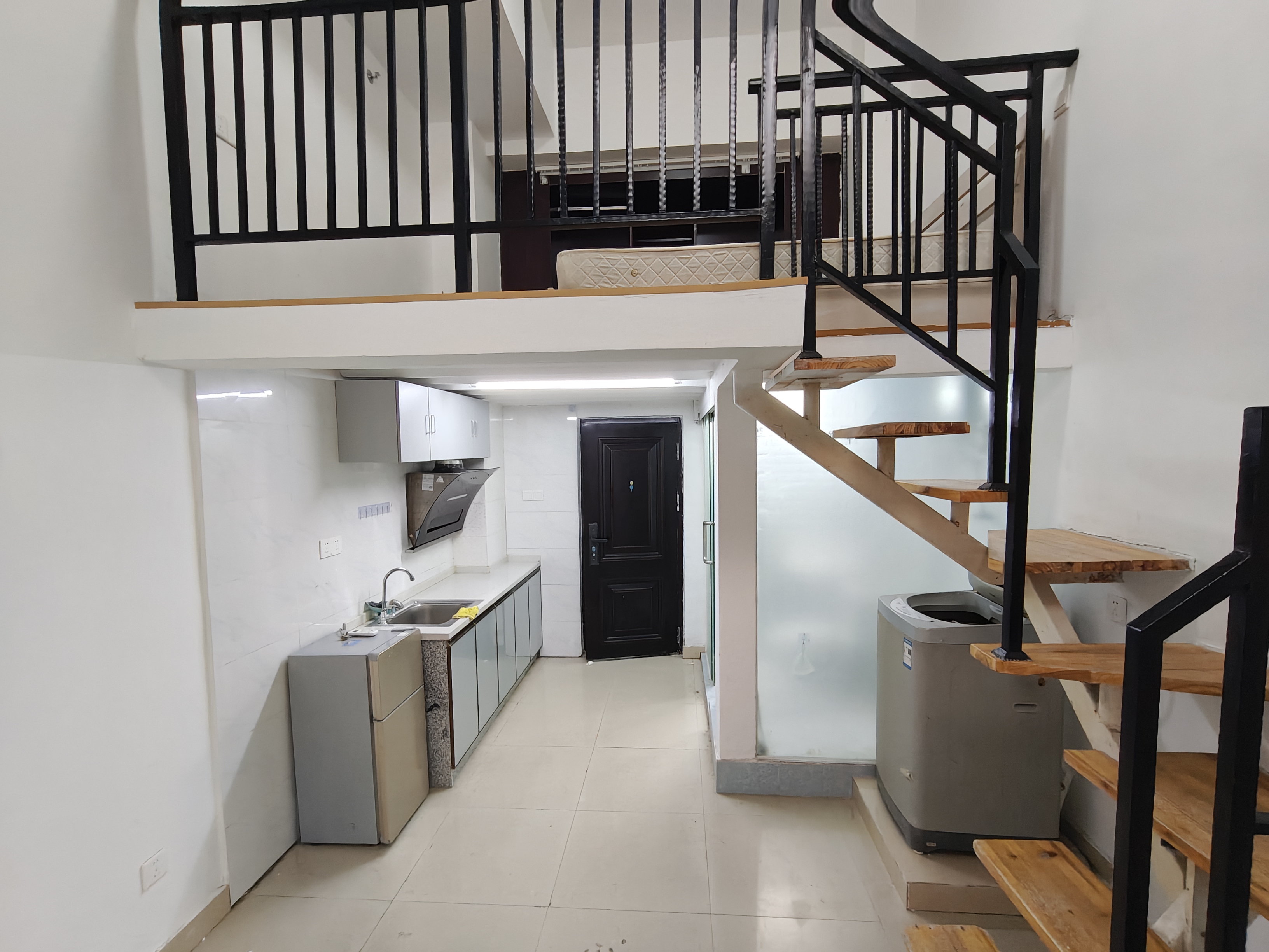 申鑫国际广场 1室1厅1卫 1000.0元/月 申鑫国际广场 1室1厅1卫 1000.0元/月室内图