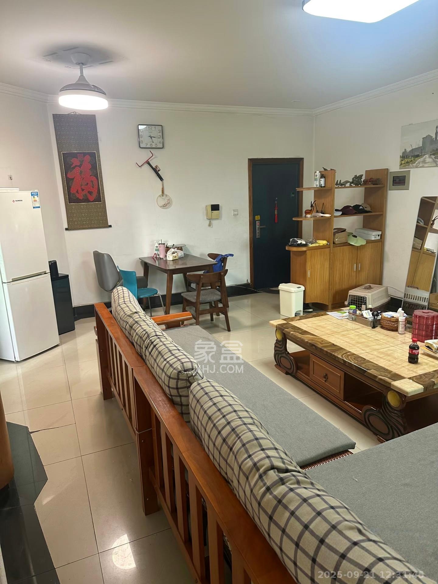 万事佳景园 2室1厅1卫 1900.0元/月 万事佳景园 2室1厅1卫 1900.0元/月室内图