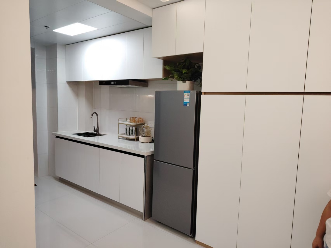 中海珑悦府 1室1厅1卫 1400.0元/月 中海珑悦府 1室1厅1卫 1400.0元/月户型图