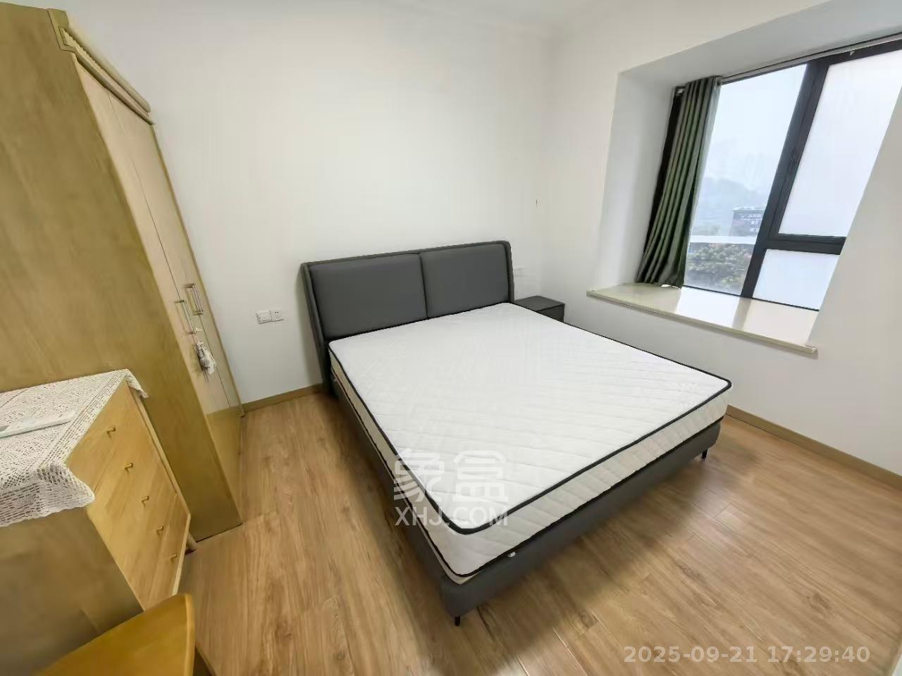 中建梅溪湖中心  3室2厅2卫    3000.0元/月室内图