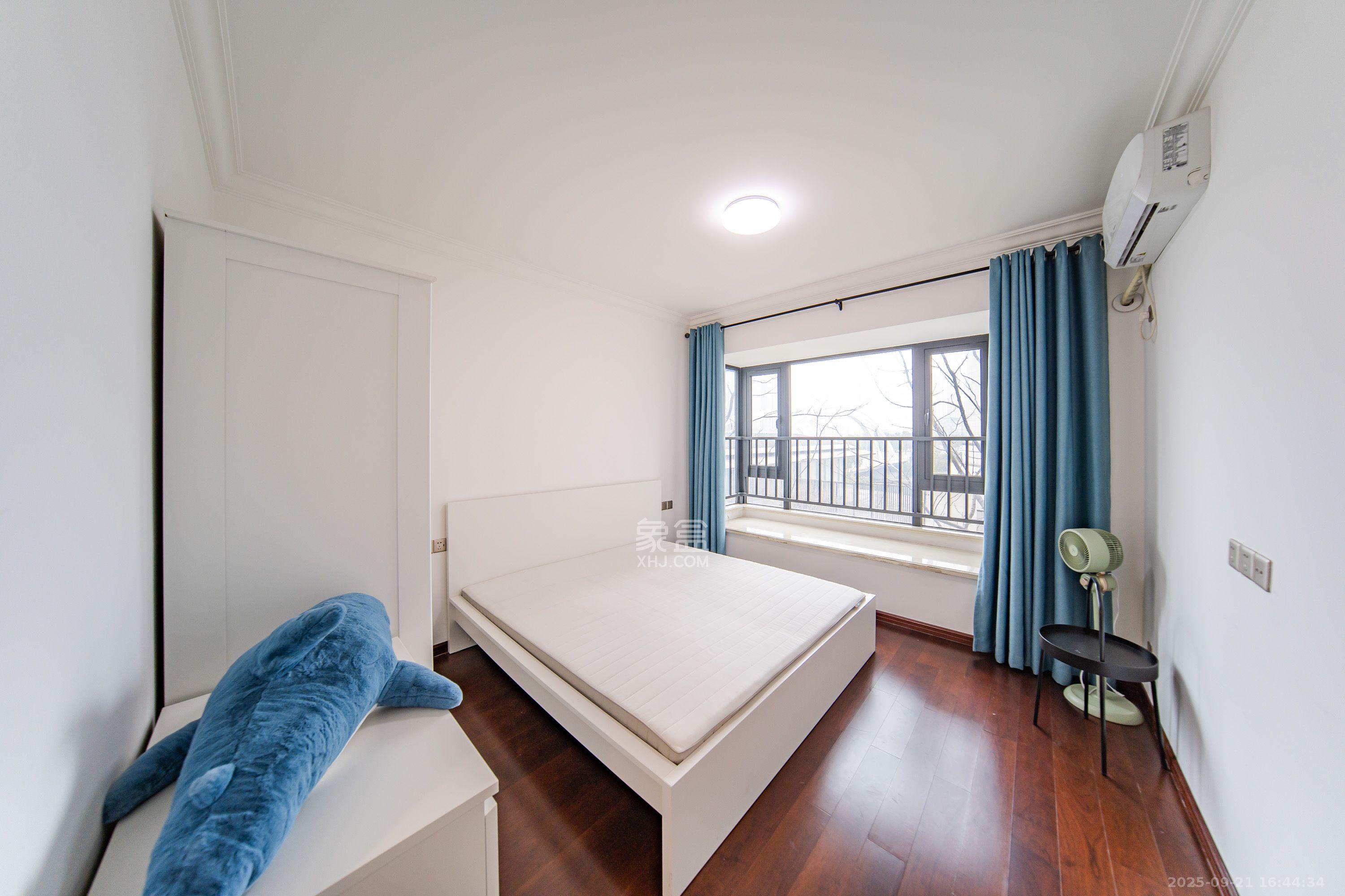 中海阅江府  3室2厅2卫    4300.0元/月室内图