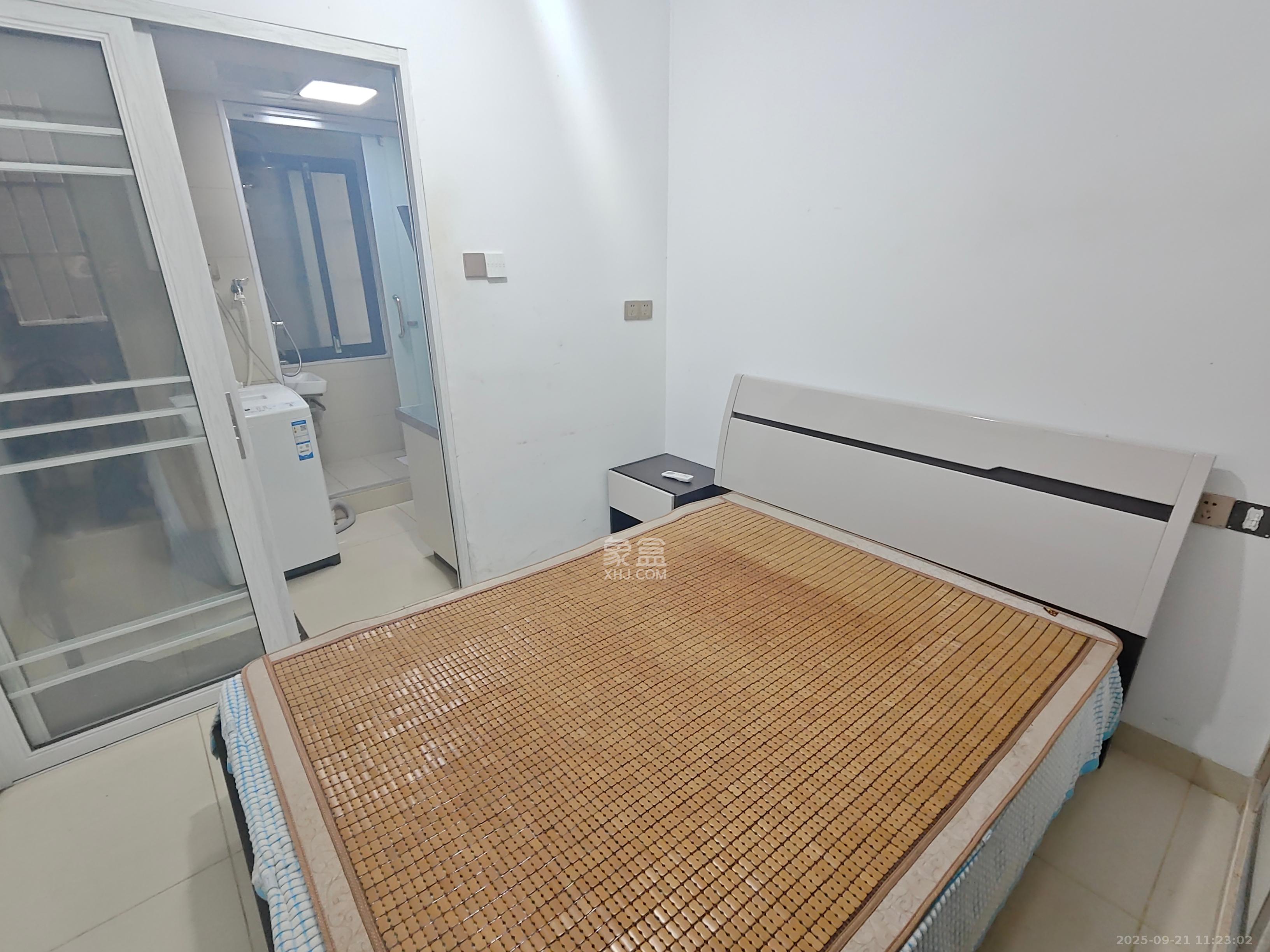 和馨园 1室1厅1卫 1000.0元/月 和馨园 1室1厅1卫 1000.0元/月室内图