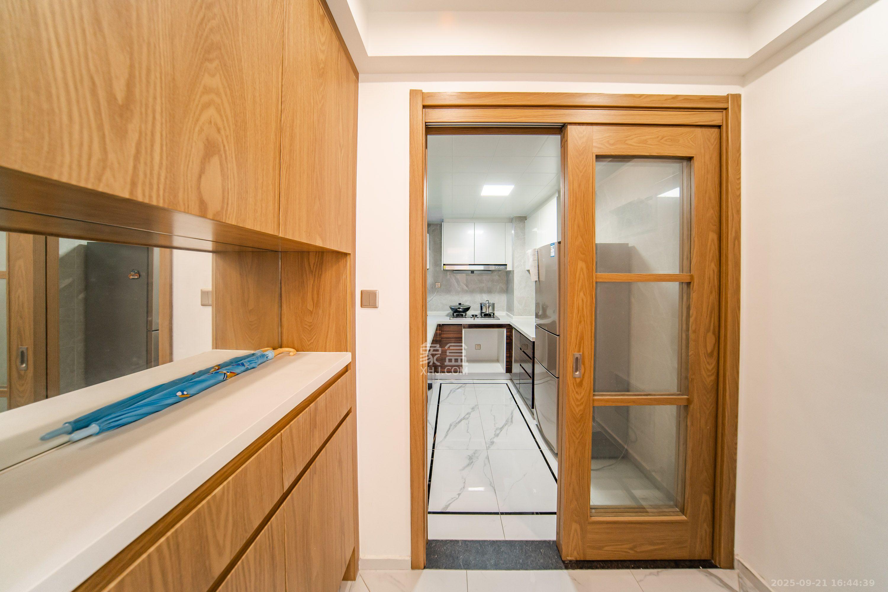 中海阅江府  3室2厅2卫    4300.0元/月室内图