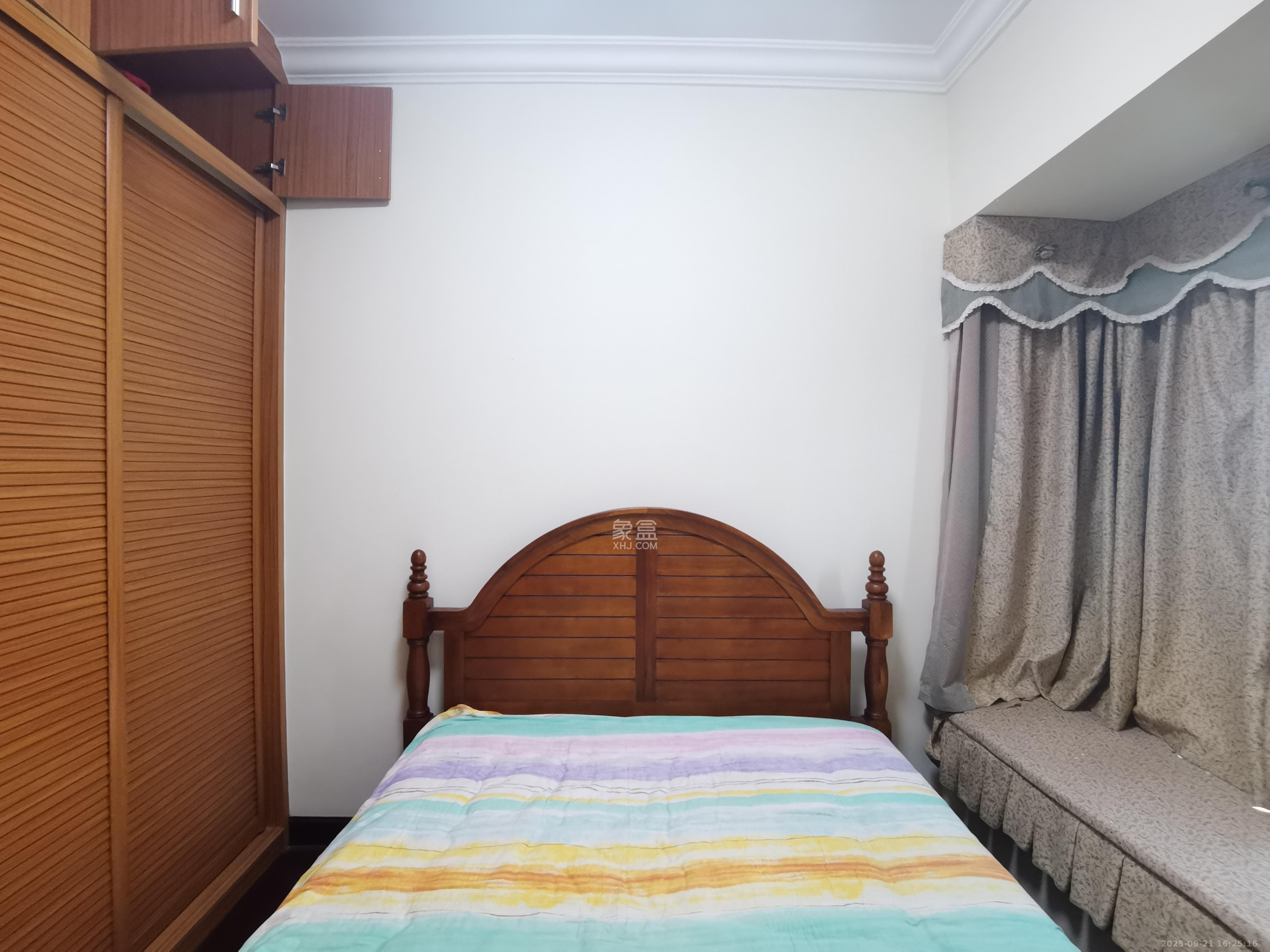 恒大城  3室2厅1卫    2000.0元/月室内图