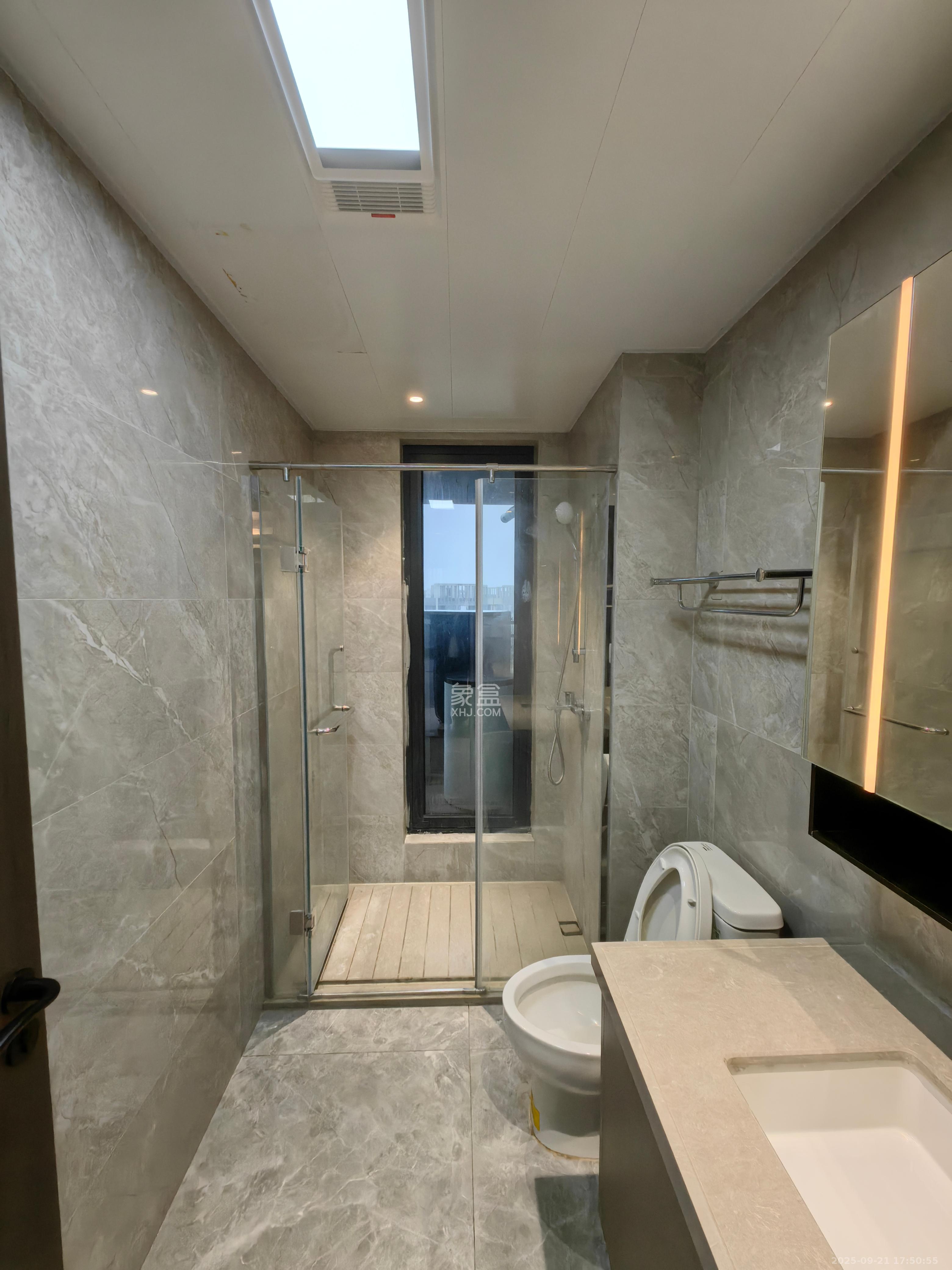 越秀湘江星汇城三期  4室2厅3卫    8000.0元/月室内图