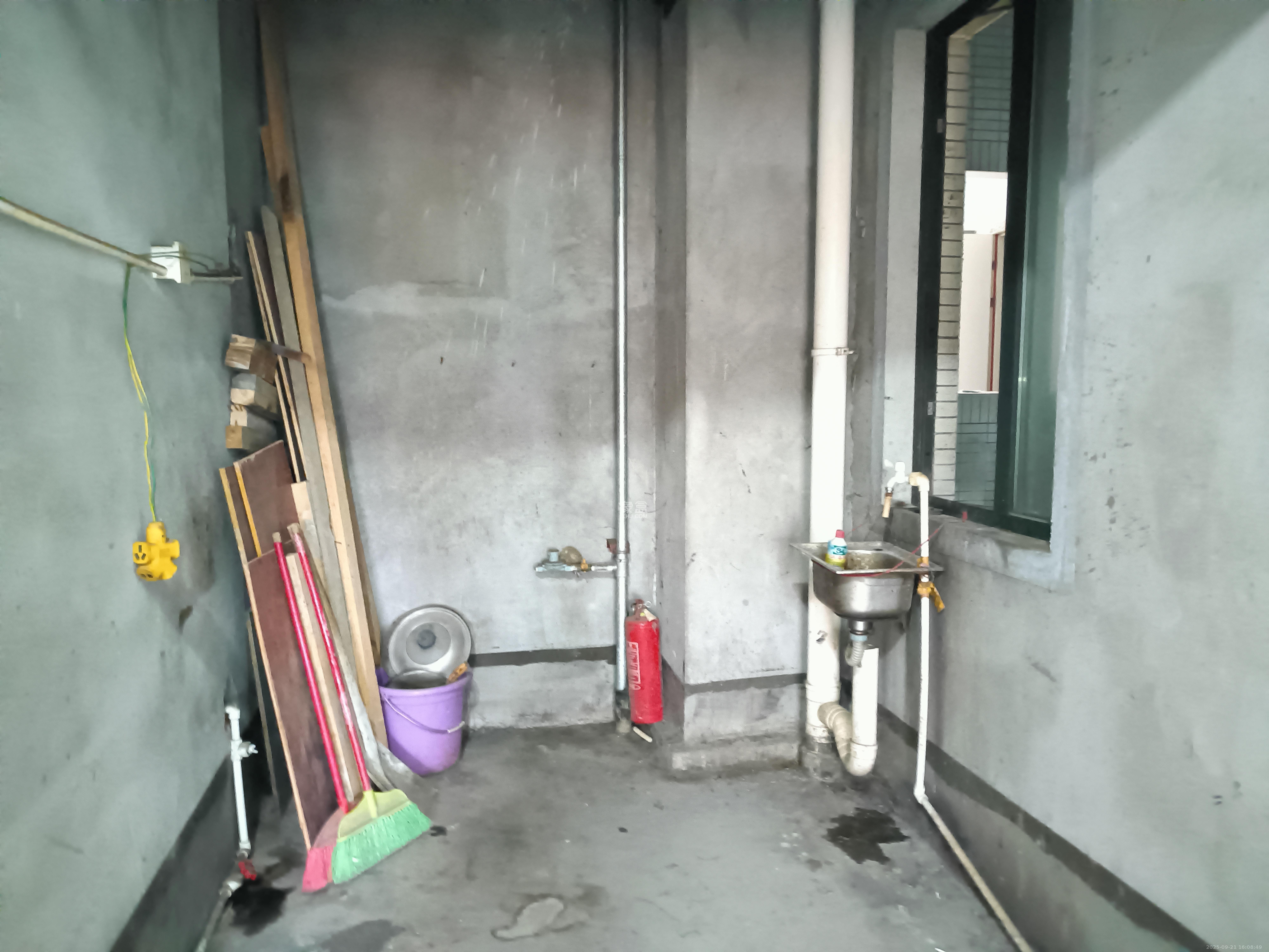 凯尔花缇紫郡 4室2厅2卫 1200.0元/月 凯尔花缇紫郡 4室2厅2卫 1200.0元/月室内图