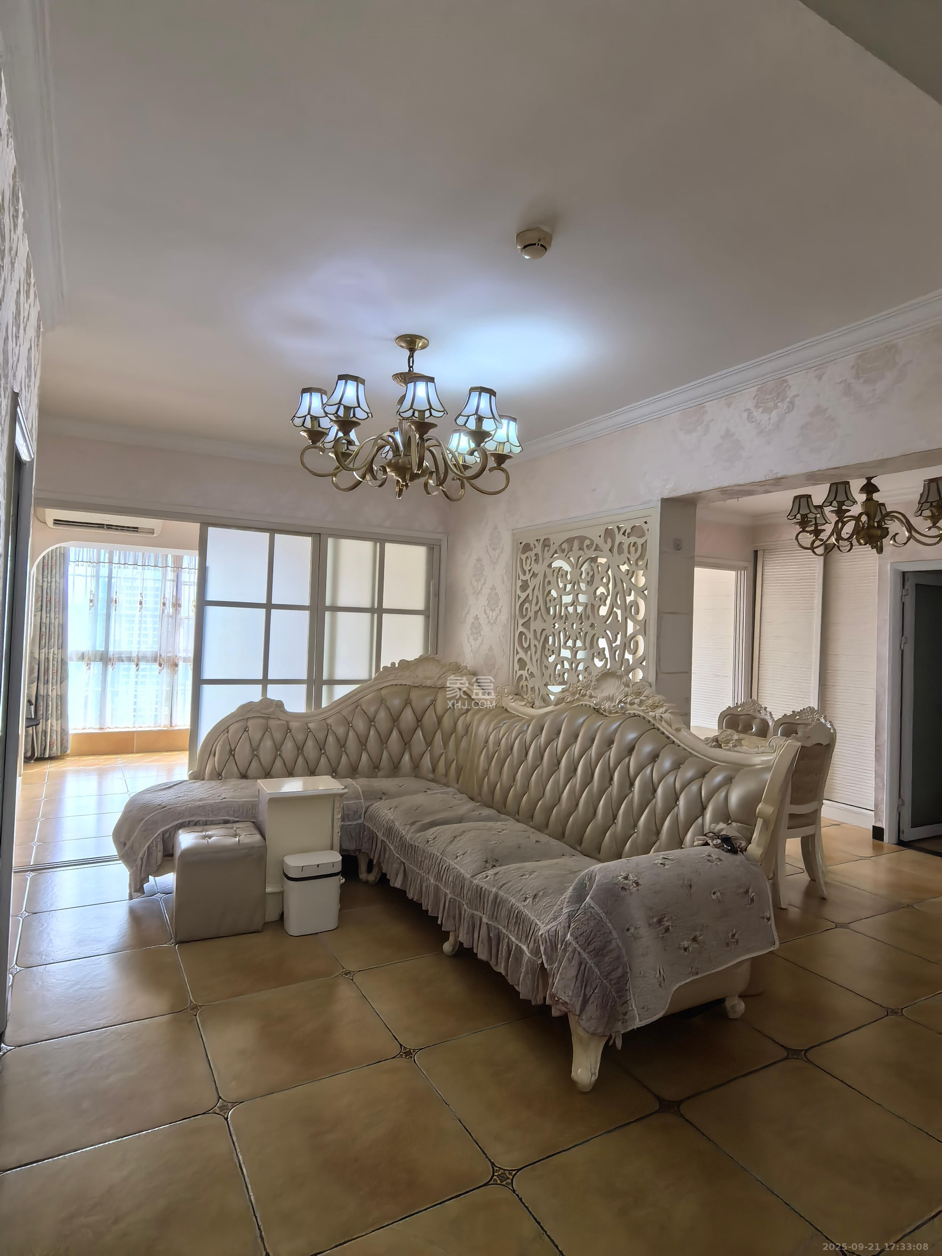 少帅府 4室2厅2卫 4500.0元/月 少帅府 4室2厅2卫 4500.0元/月室内图