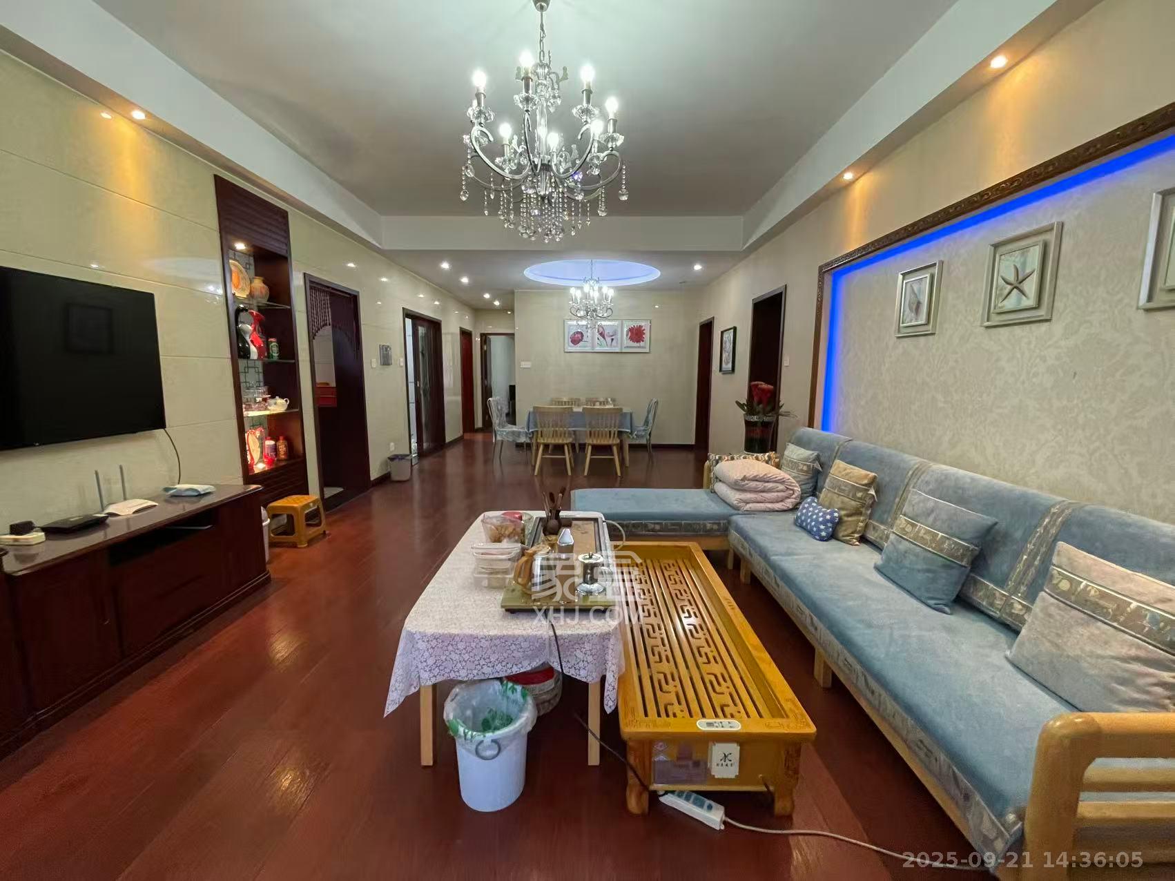 湘江世纪城星江苑 4室2厅2卫 3500.0元/月 湘江世纪城星江苑 4室2厅2卫 3500.0元/月室内图