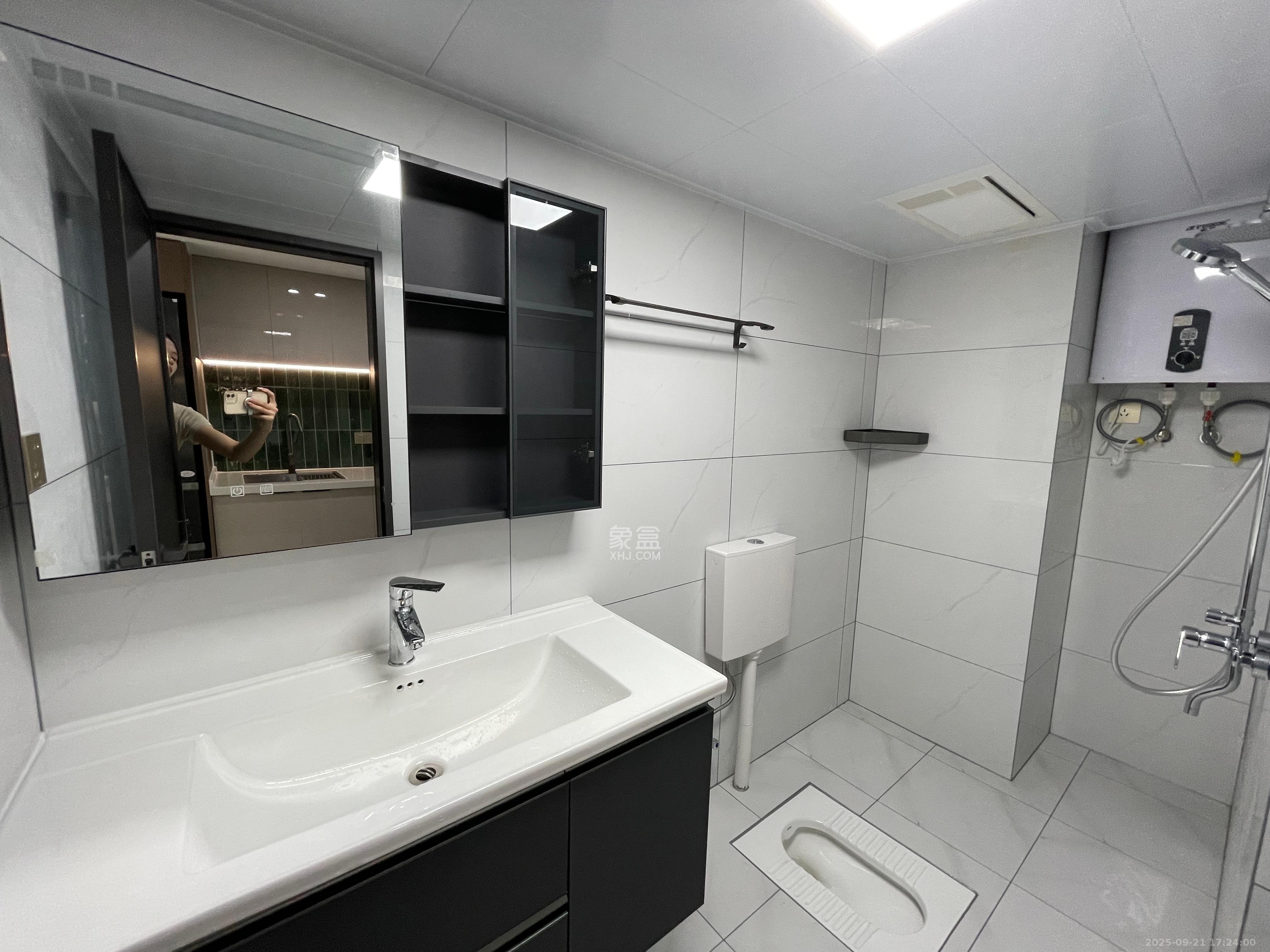 建发养云  2室1厅1卫    3300.0元/月 建发养云  2室1厅1卫    3300.0元/月室内图