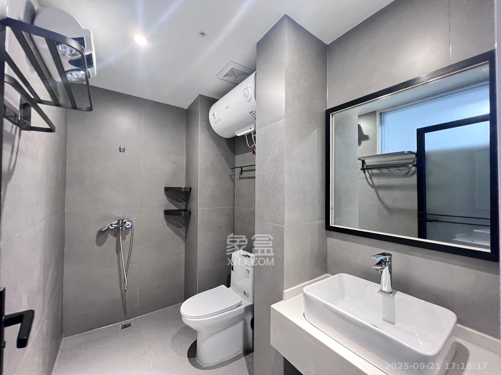 裕天国际商汇中心  1室1厅1卫    1500.0元/月室内图