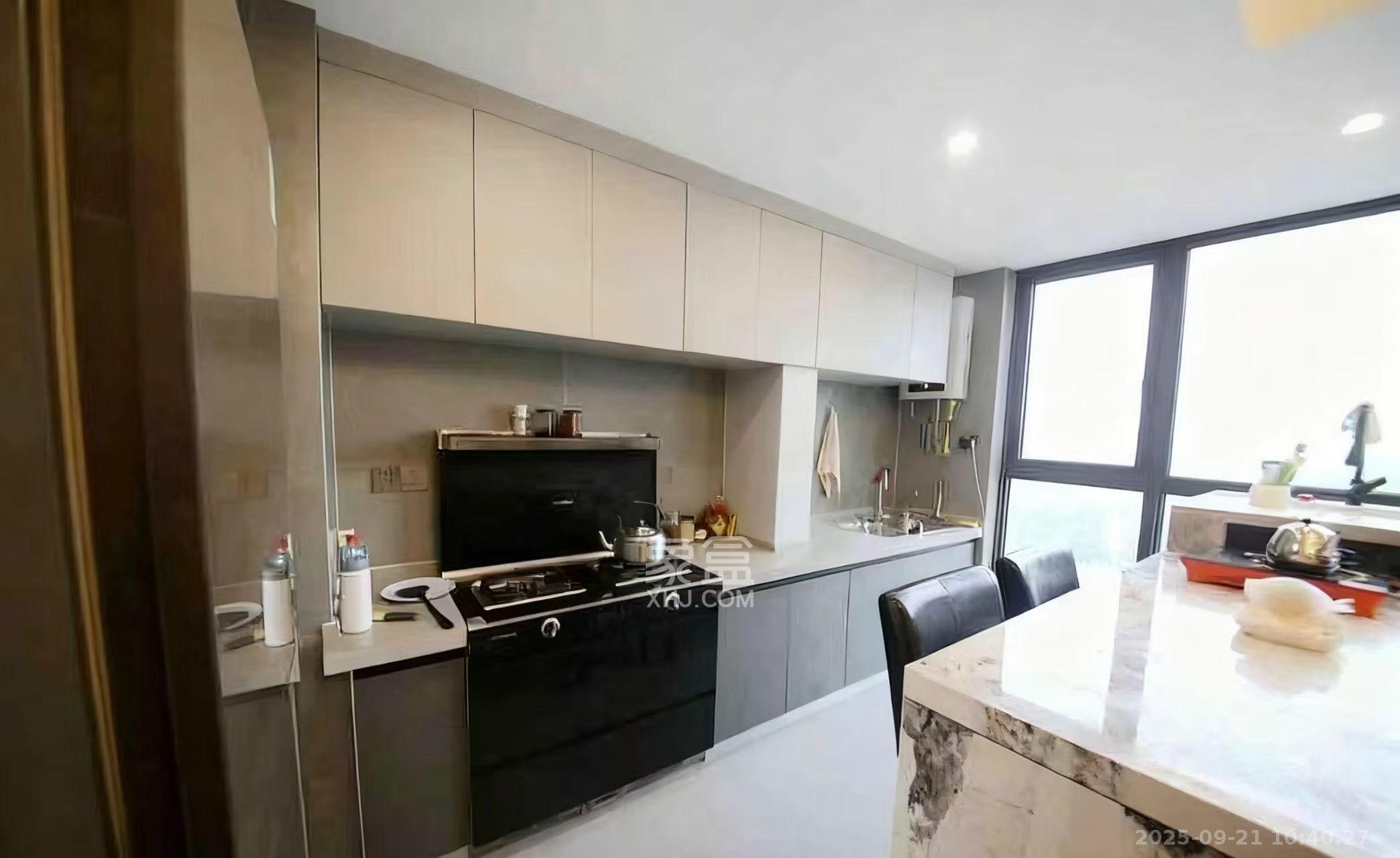 明昇壹城(明昇时代广场)二期 4室2厅2卫 3500.0元/月 明昇壹城(明昇时代广场)二期 4室2厅2卫 3500.0元/月室内图