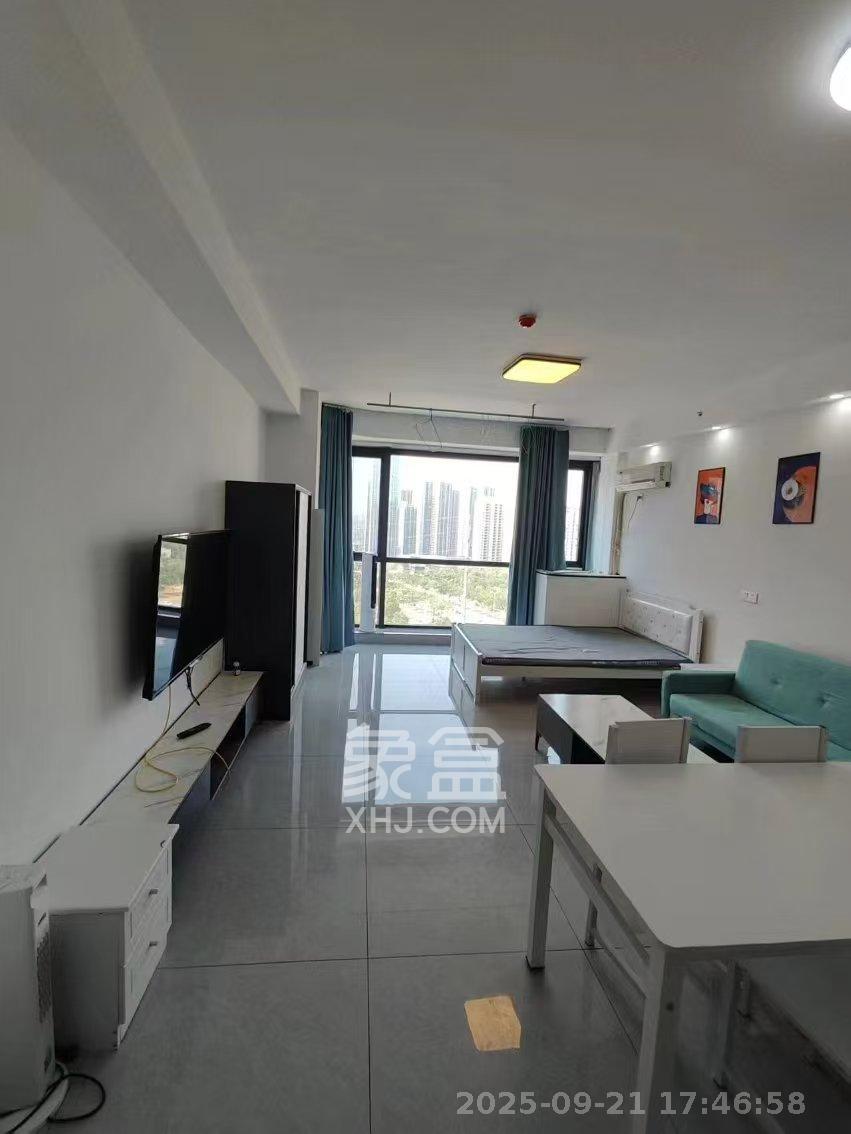 港湘铂玥(天园地芳国际珠宝城) 1室1厅1卫 1200.0元/月 港湘铂玥(天园地芳国际珠宝城) 1室1厅1卫 1200.0元/月室内图