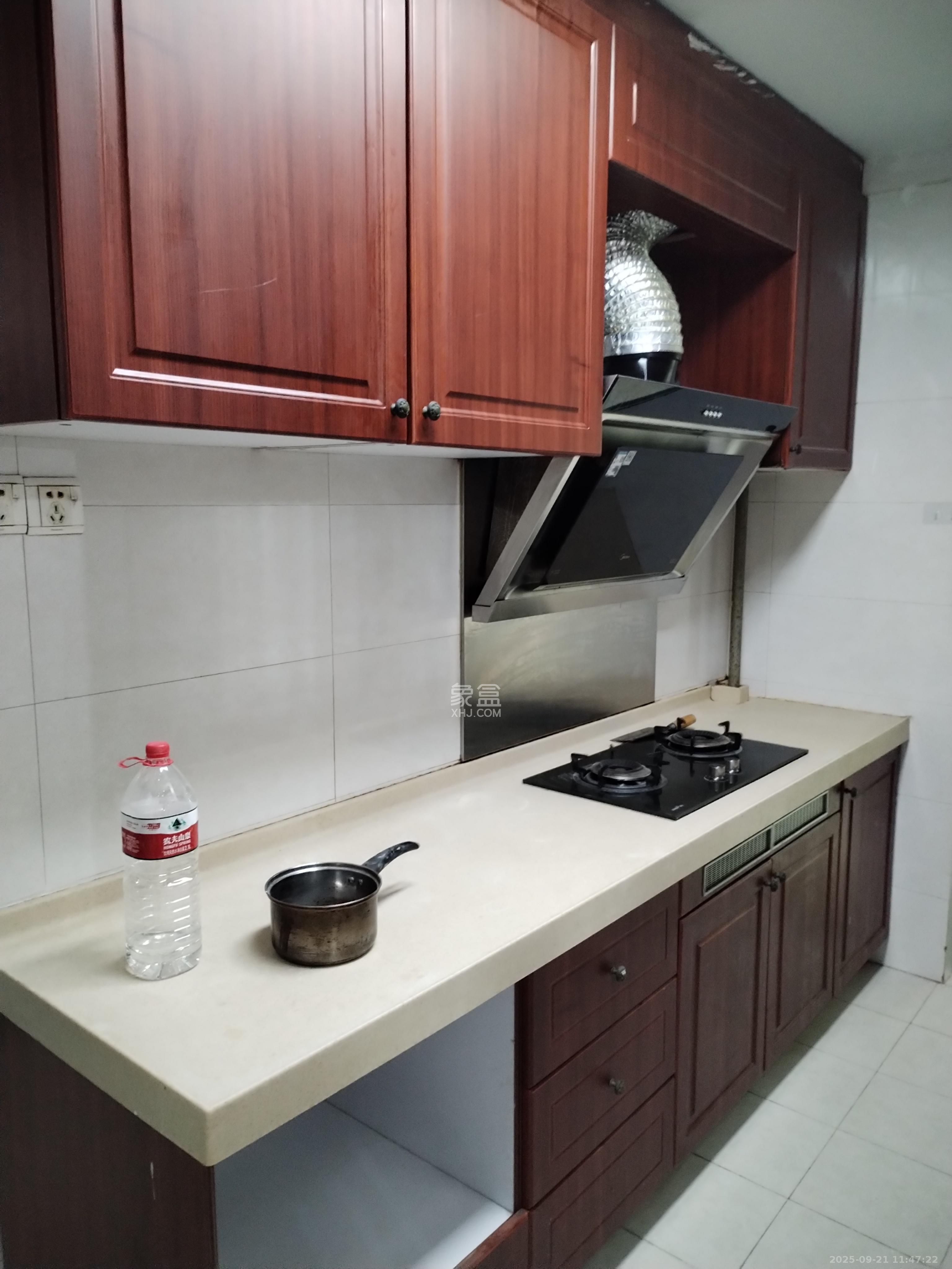 恒大华府  4室2厅2卫    4600.0元/月室内图