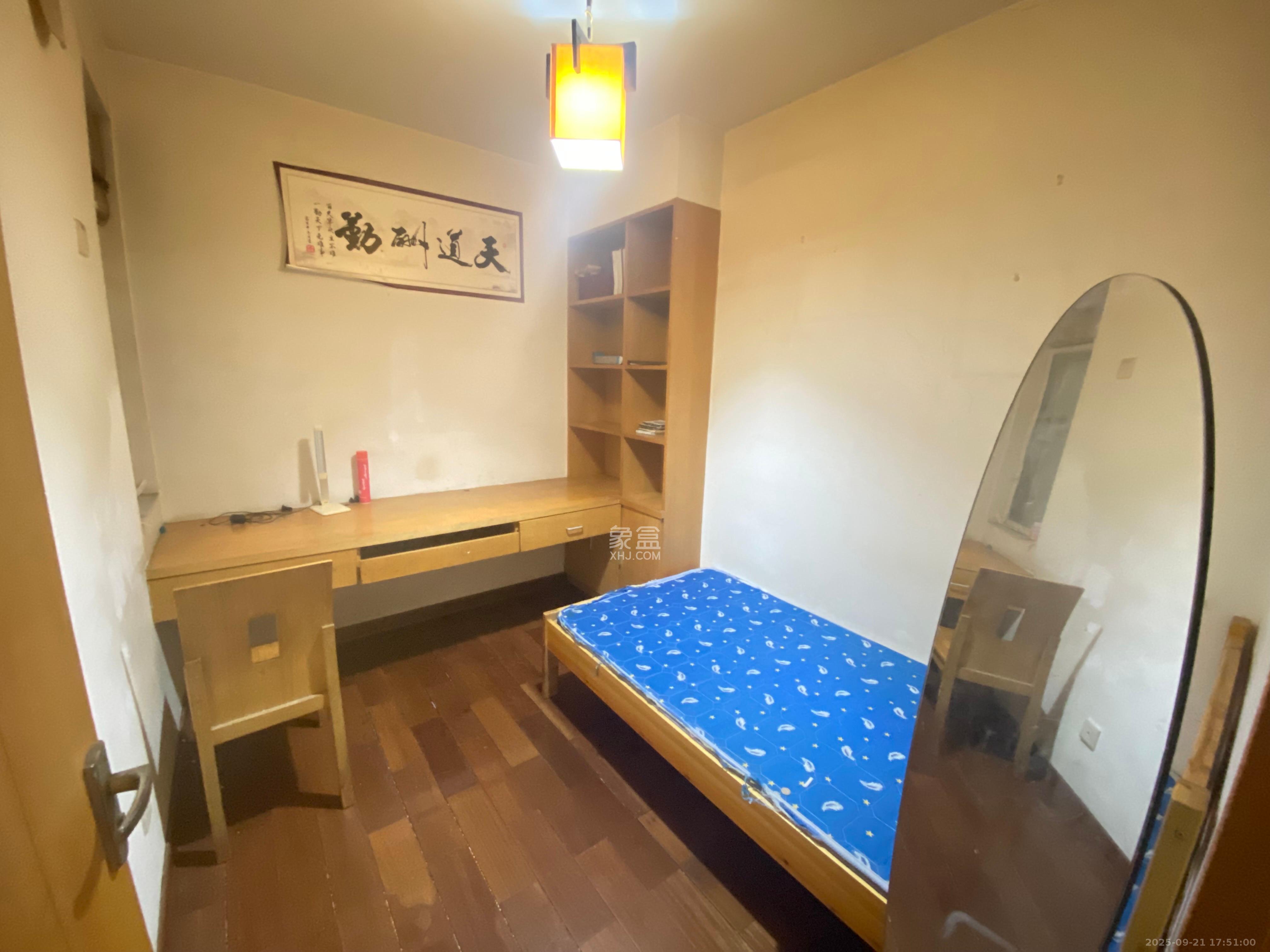 新星小区 3室2厅2卫 1800.0元/月 新星小区 3室2厅2卫 1800.0元/月室内图