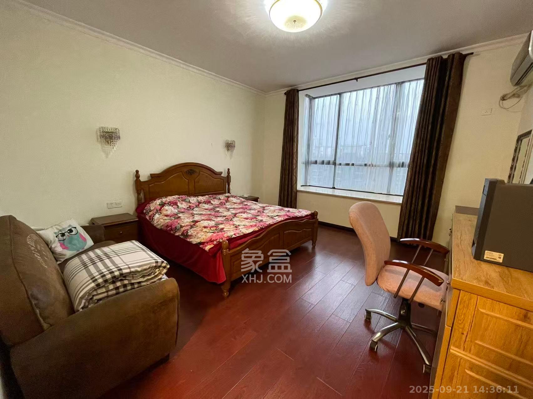 湘江世纪城星江苑 4室2厅2卫 3500.0元/月 湘江世纪城星江苑 4室2厅2卫 3500.0元/月室内图