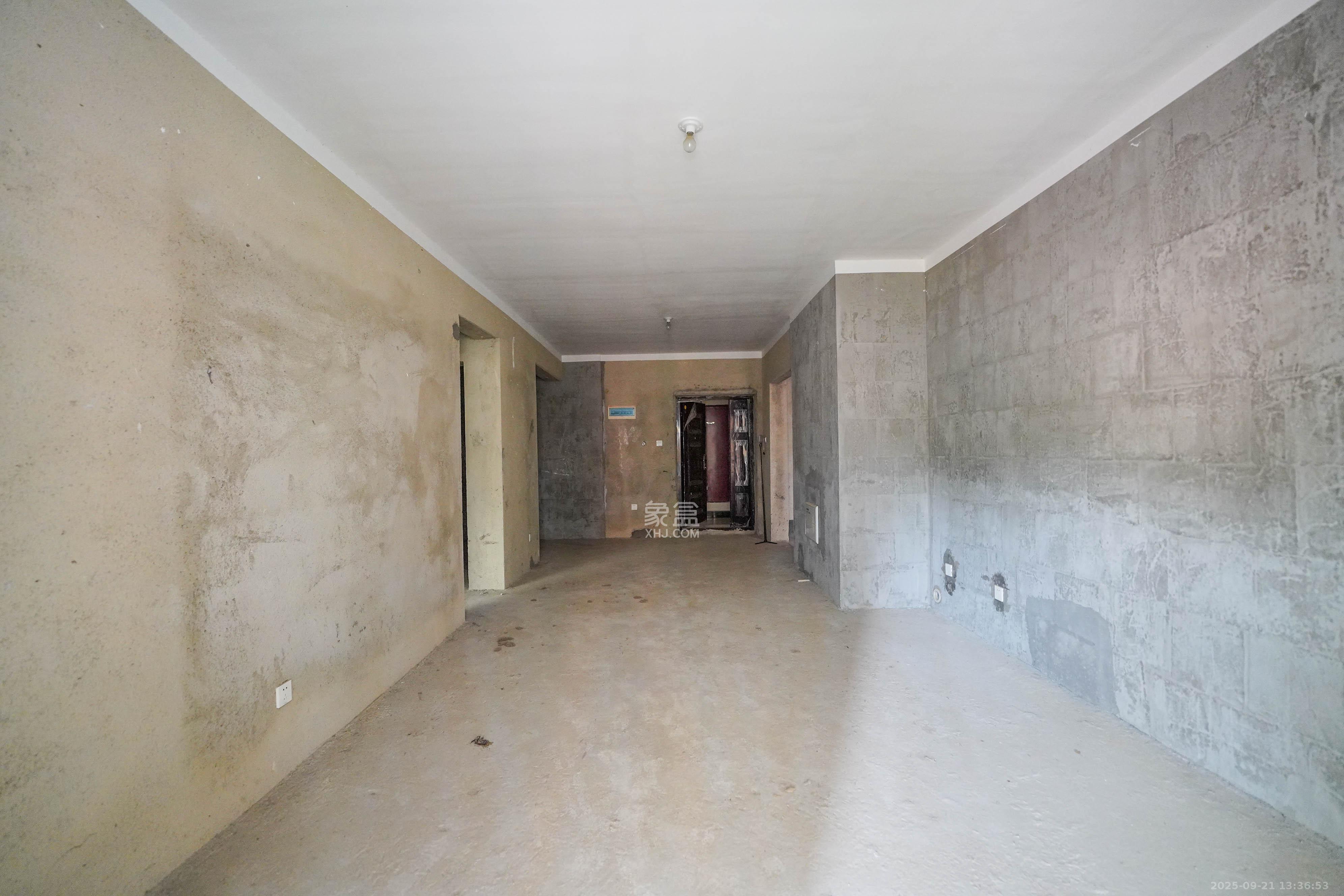 金谷豪庭  2室2厅1卫    50.0万客厅