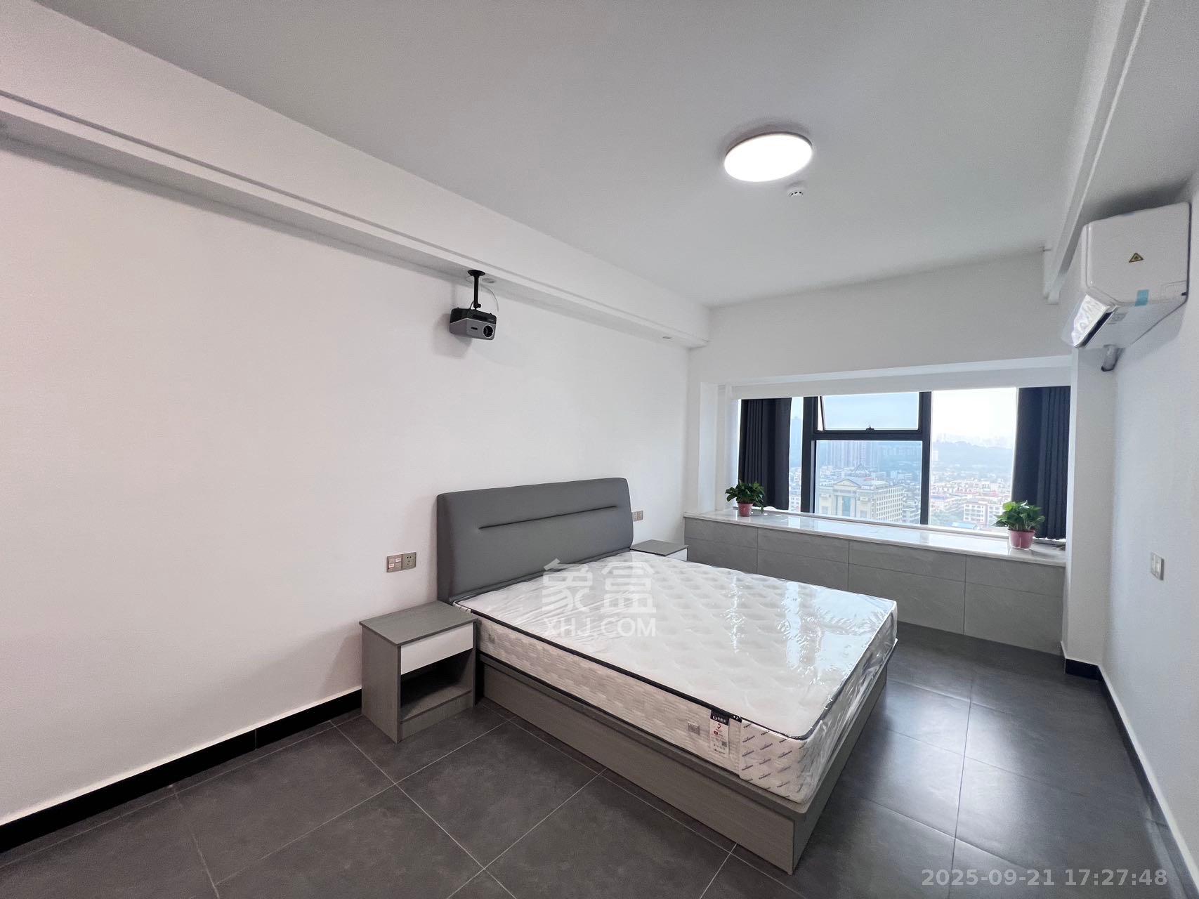 裕天国际商汇中心 1室1厅1卫 1600.0元/月 裕天国际商汇中心 1室1厅1卫 1600.0元/月室内图