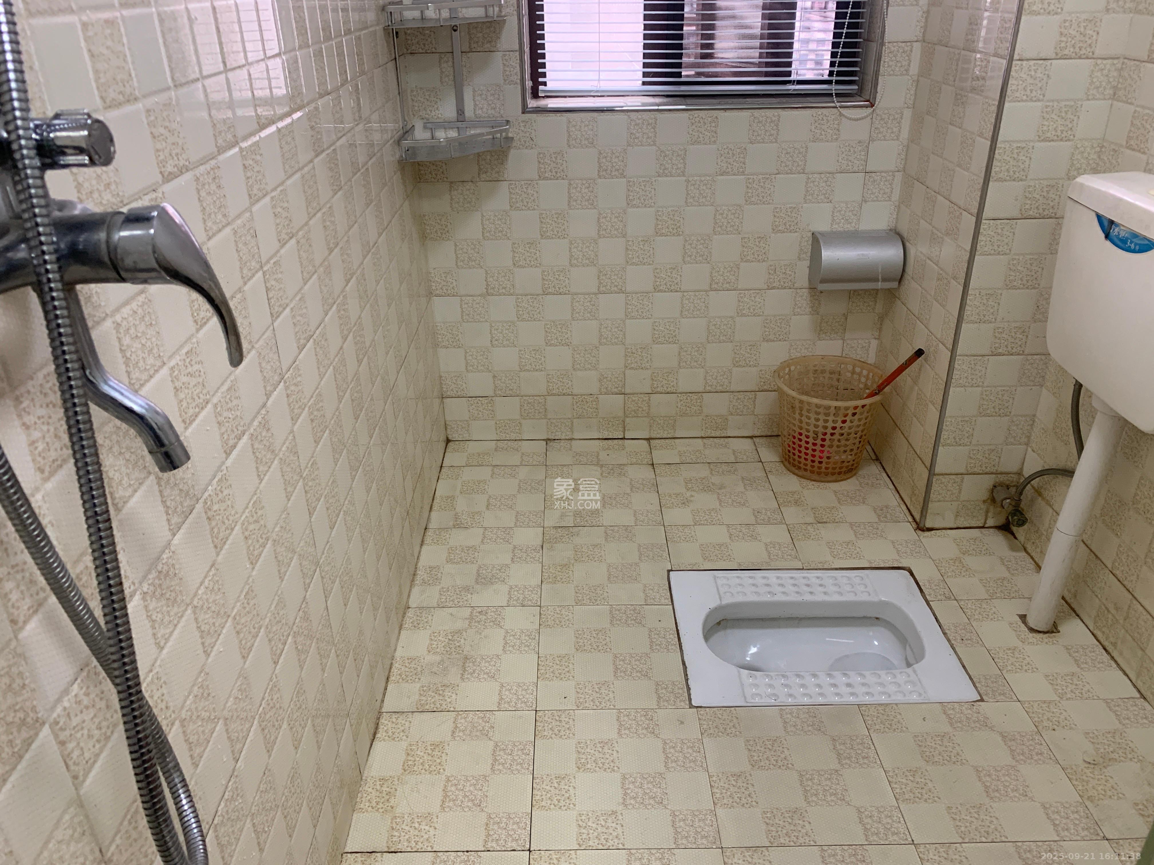 水岸世景 1室2厅2卫 1800.0元/月 水岸世景 1室2厅2卫 1800.0元/月室内图