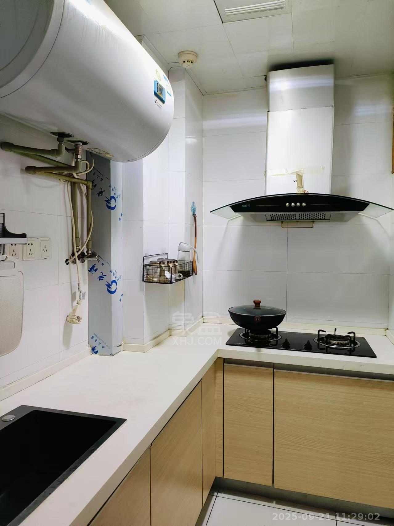 山水国际  1室1厅1卫    1100.0元/月室内图