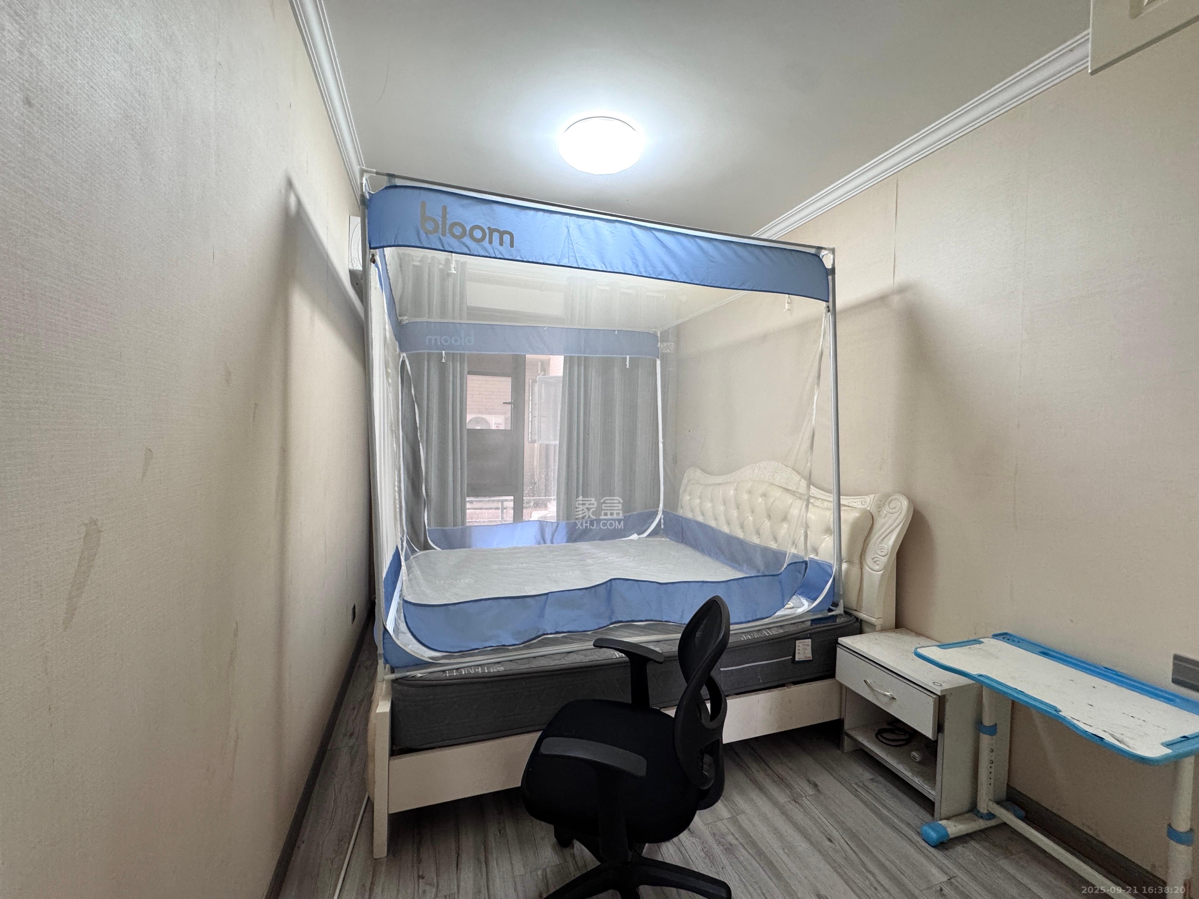 鑫远御文台一期  4室2厅2卫    3500.0元/月室内图