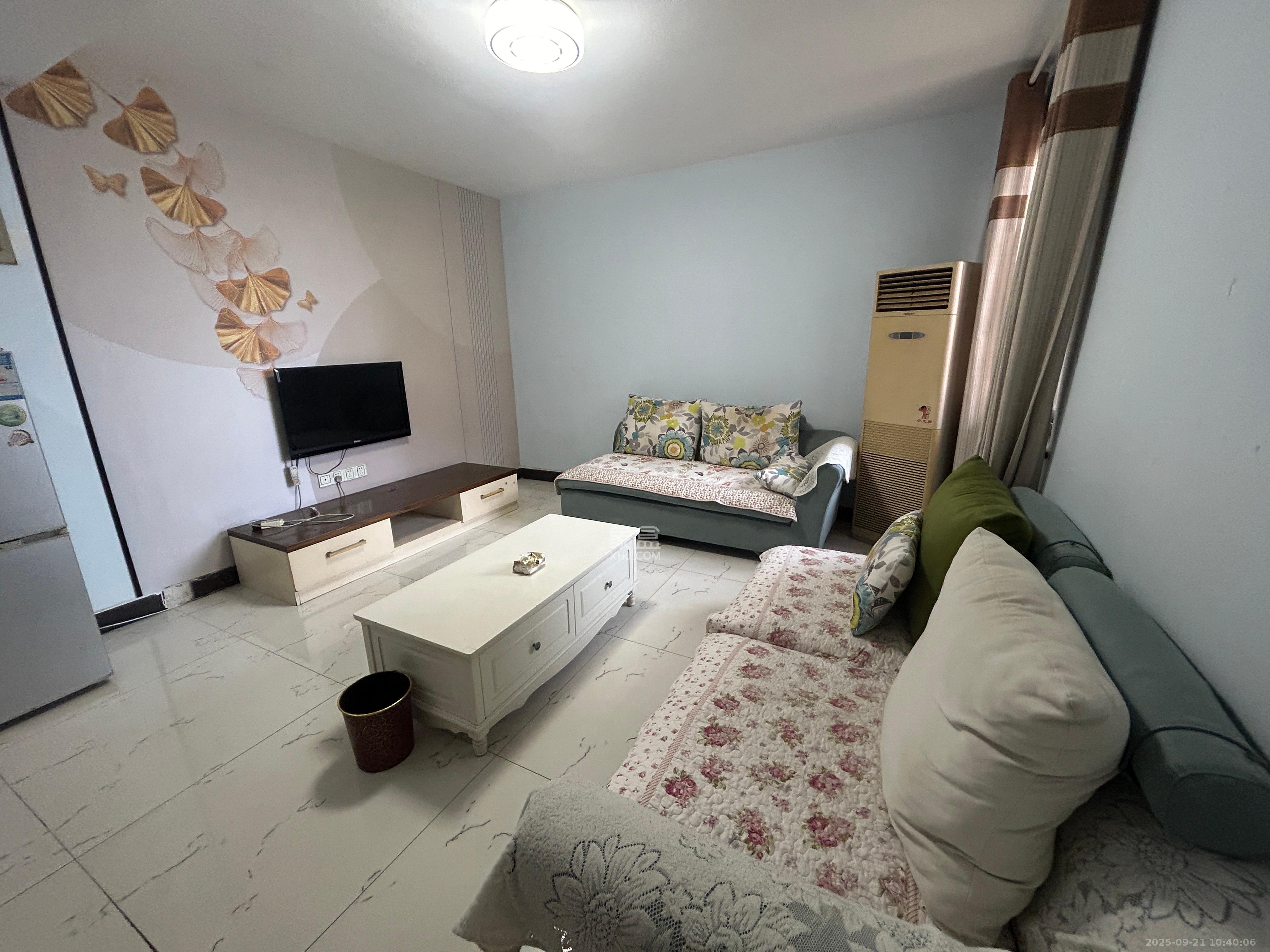 上海城小区 2室2厅1卫 1700.0元/月 上海城小区 2室2厅1卫 1700.0元/月室内图