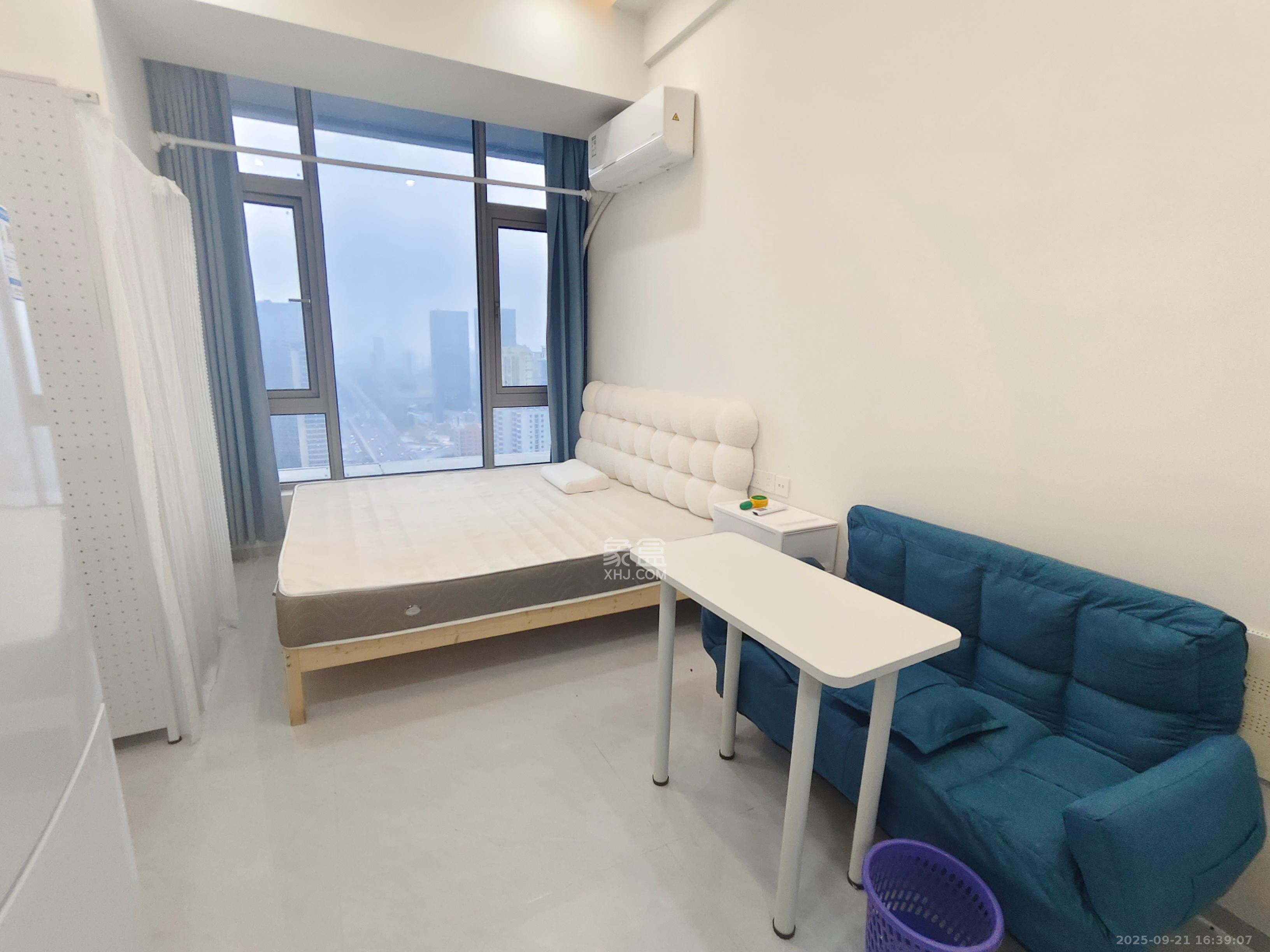 保利天禧EF区 1室1厅1卫 1600.0元/月 保利天禧EF区 1室1厅1卫 1600.0元/月室内图