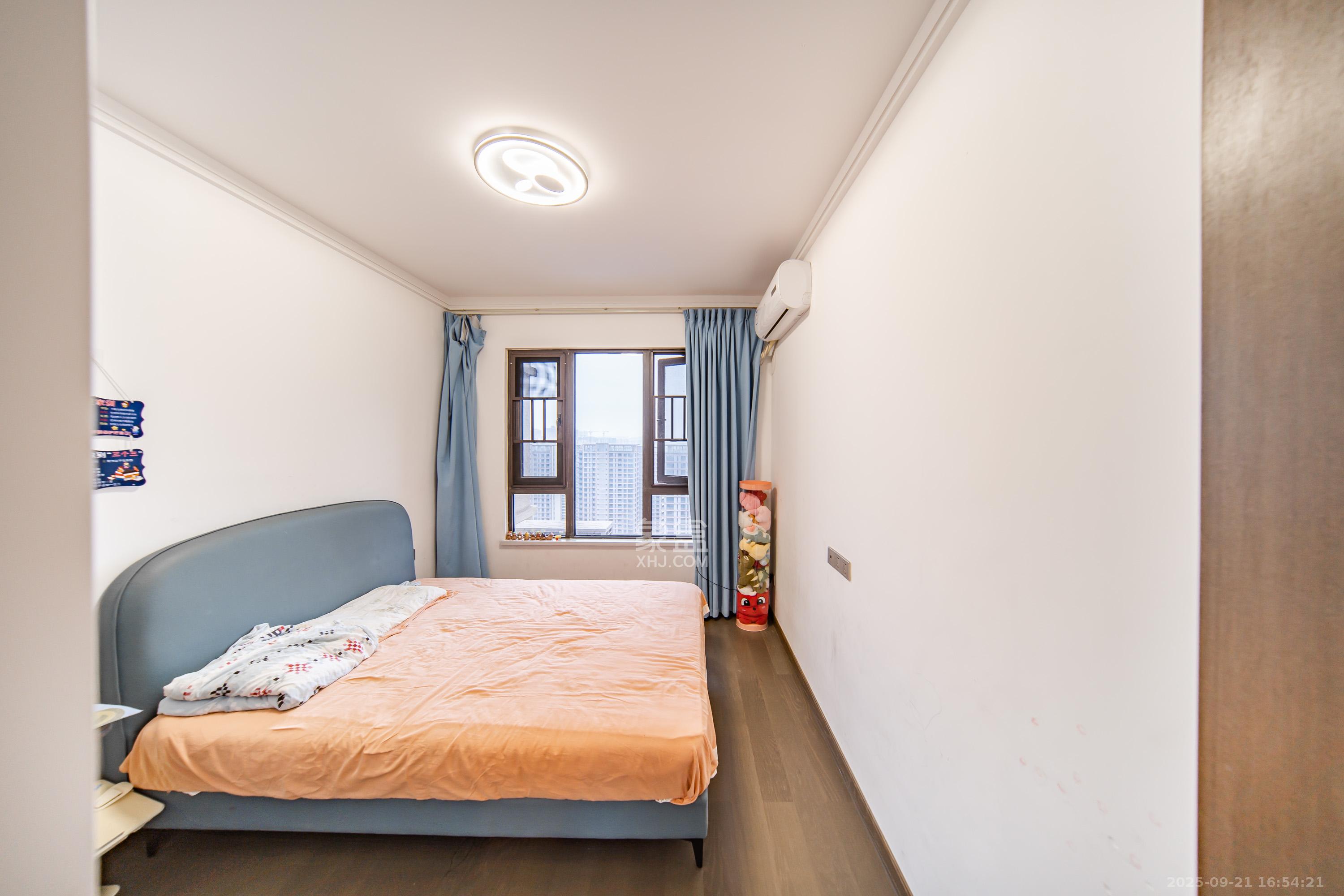 华申阳光城未来悦 4室2厅2卫 168.0万 华申阳光城未来悦 4室2厅2卫 168.0万卧室