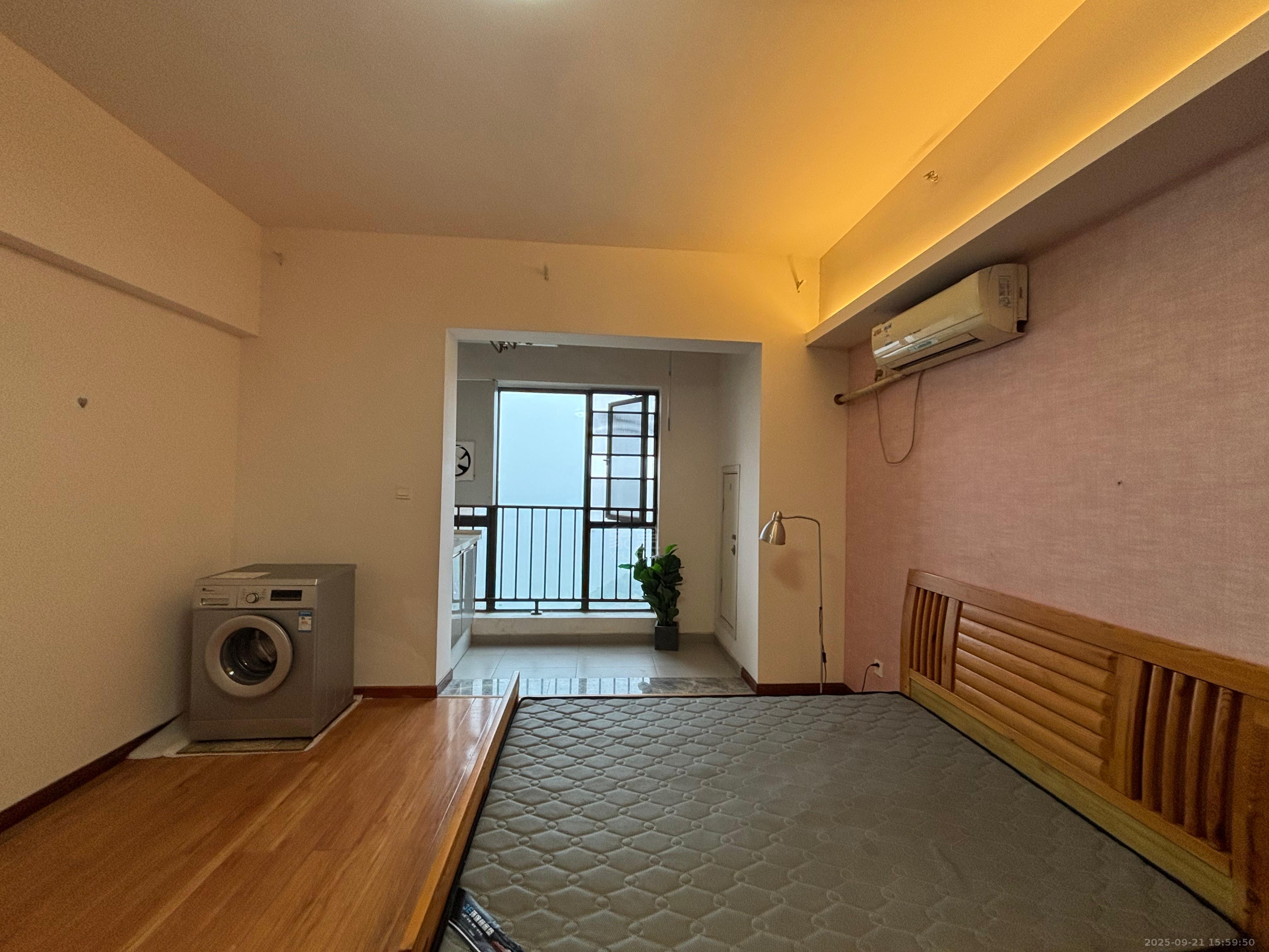 中泰财富湘江 1室1厅1卫 1200.0元/月 中泰财富湘江 1室1厅1卫 1200.0元/月室内图