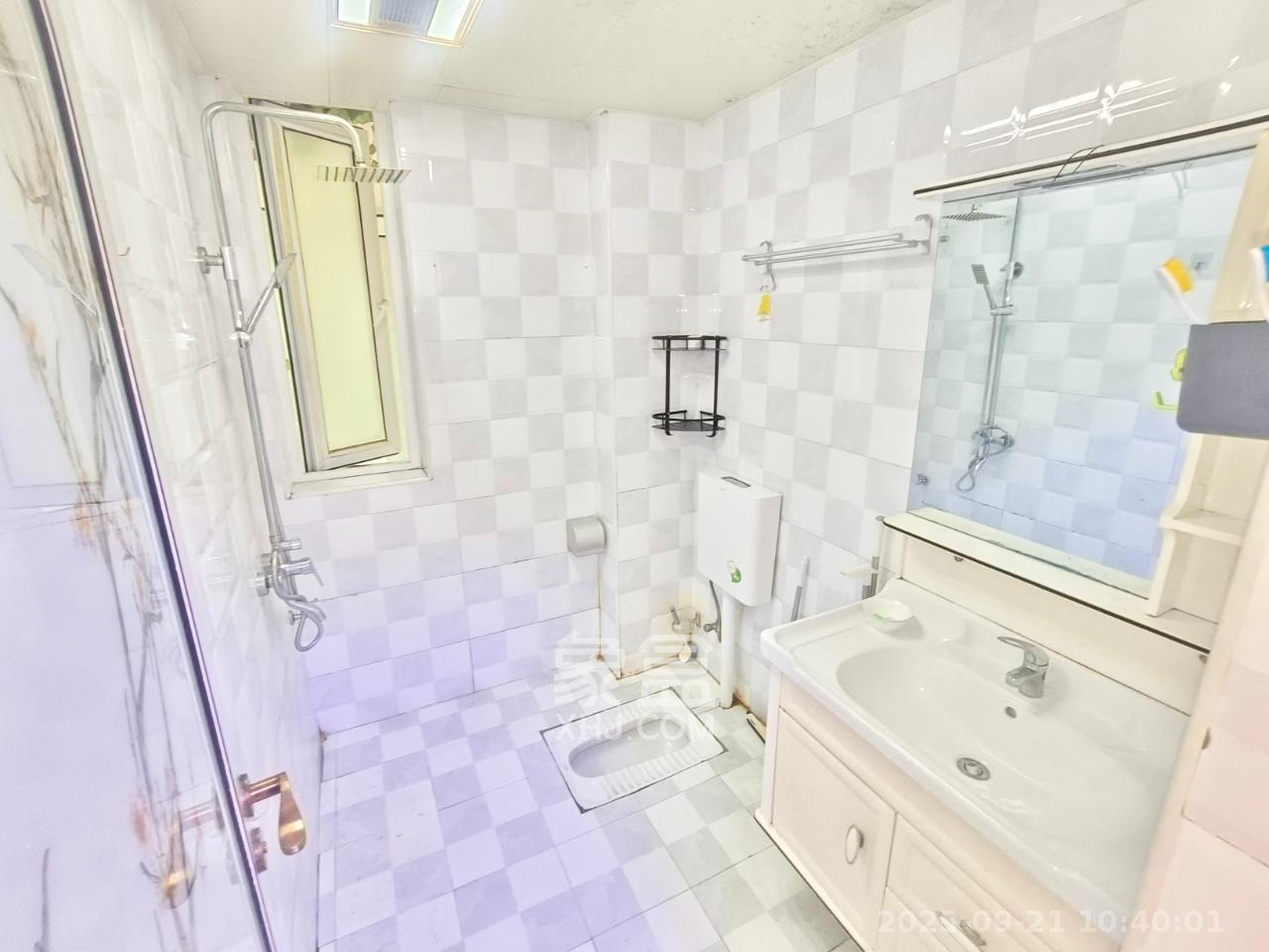 万国城(当代满庭春MOMA)三期 3室2厅1卫 2000.0元/月 万国城(当代满庭春MOMA)三期 3室2厅1卫 2000.0元/月室内图