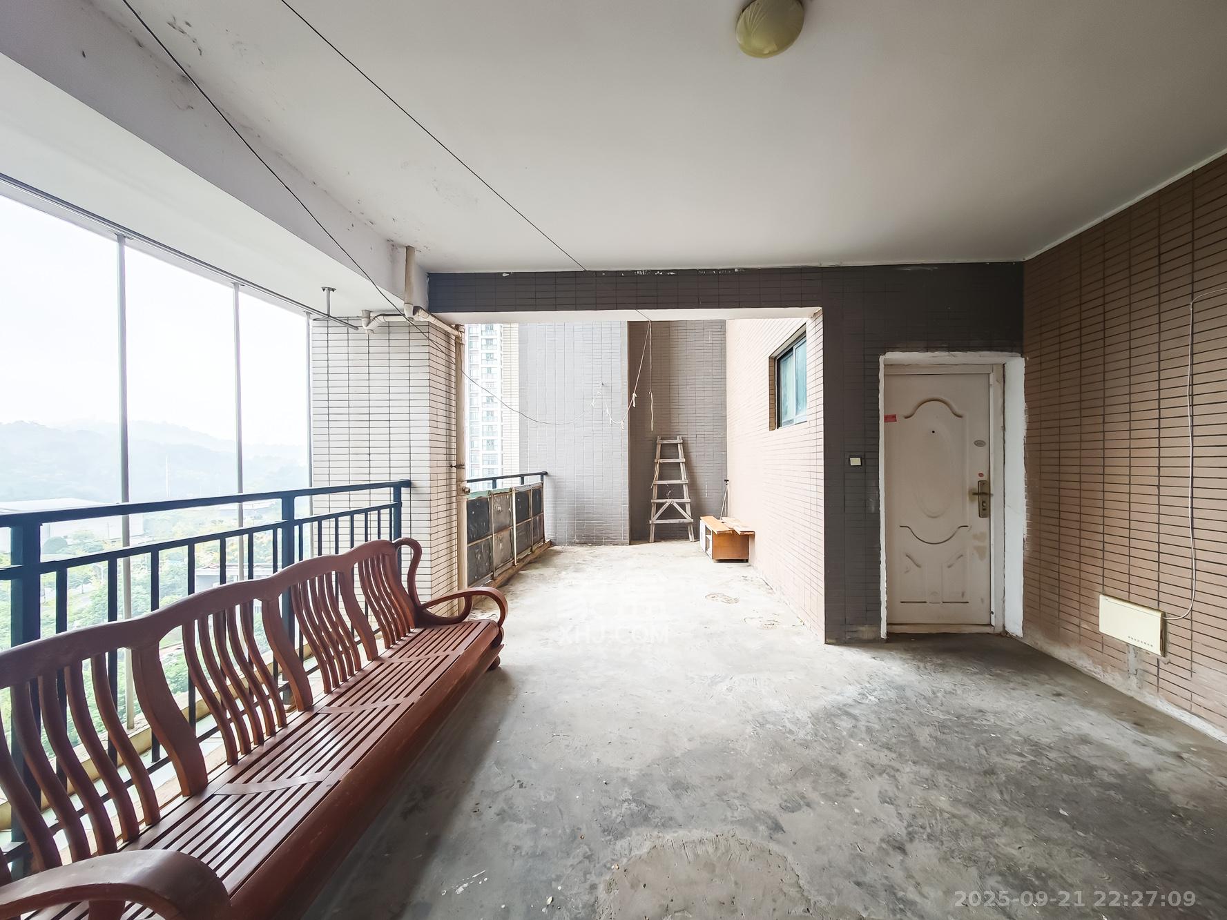 极目楚天 4室2厅2卫 88.0万 极目楚天 4室2厅2卫 88.0万其他