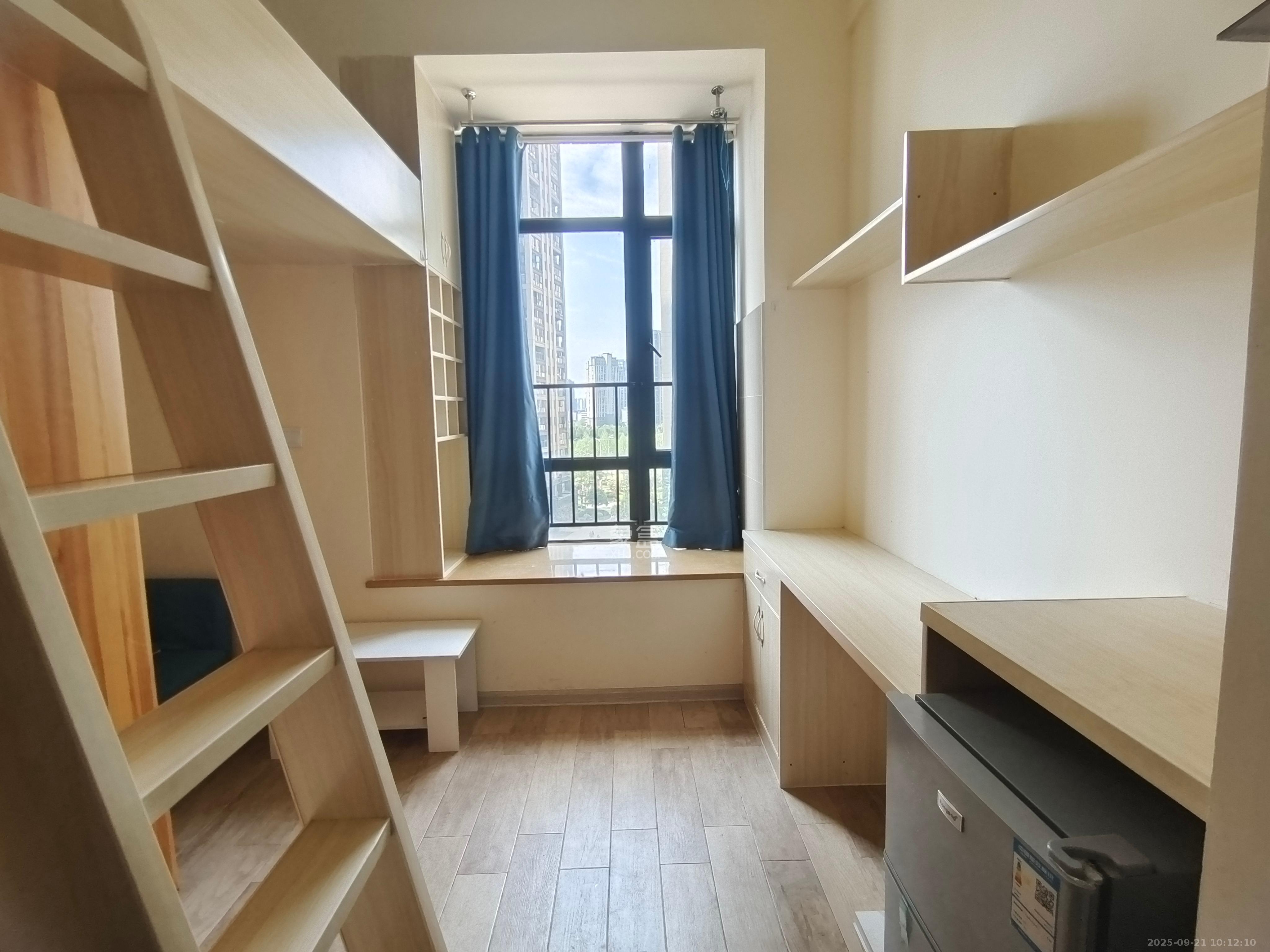 兰亭湾畔  1室1厅1卫    1000.0元/月室内图