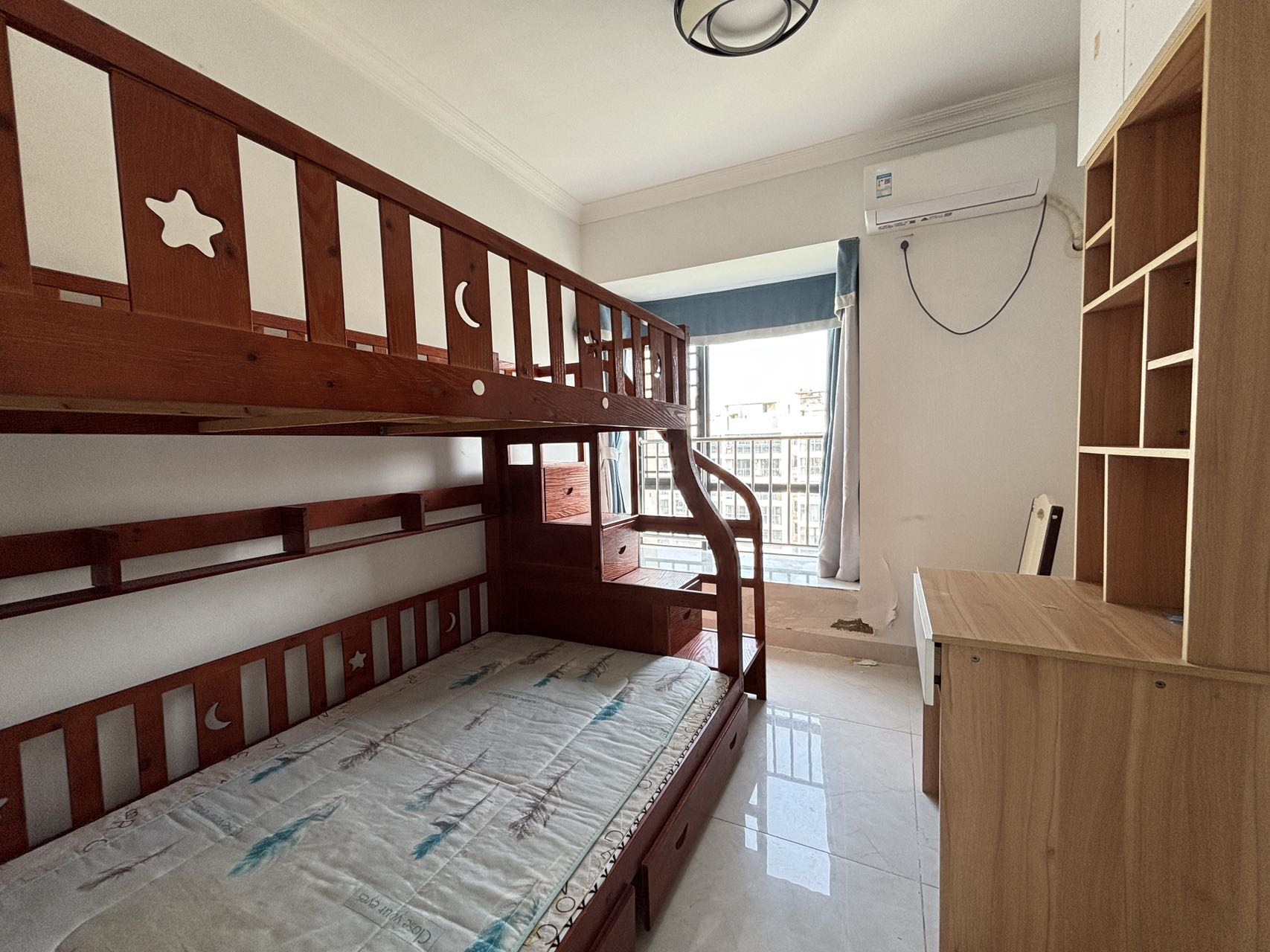 伊泰天骄一期 3室2厅2卫 145.0万 伊泰天骄一期 3室2厅2卫 145.0万室内图