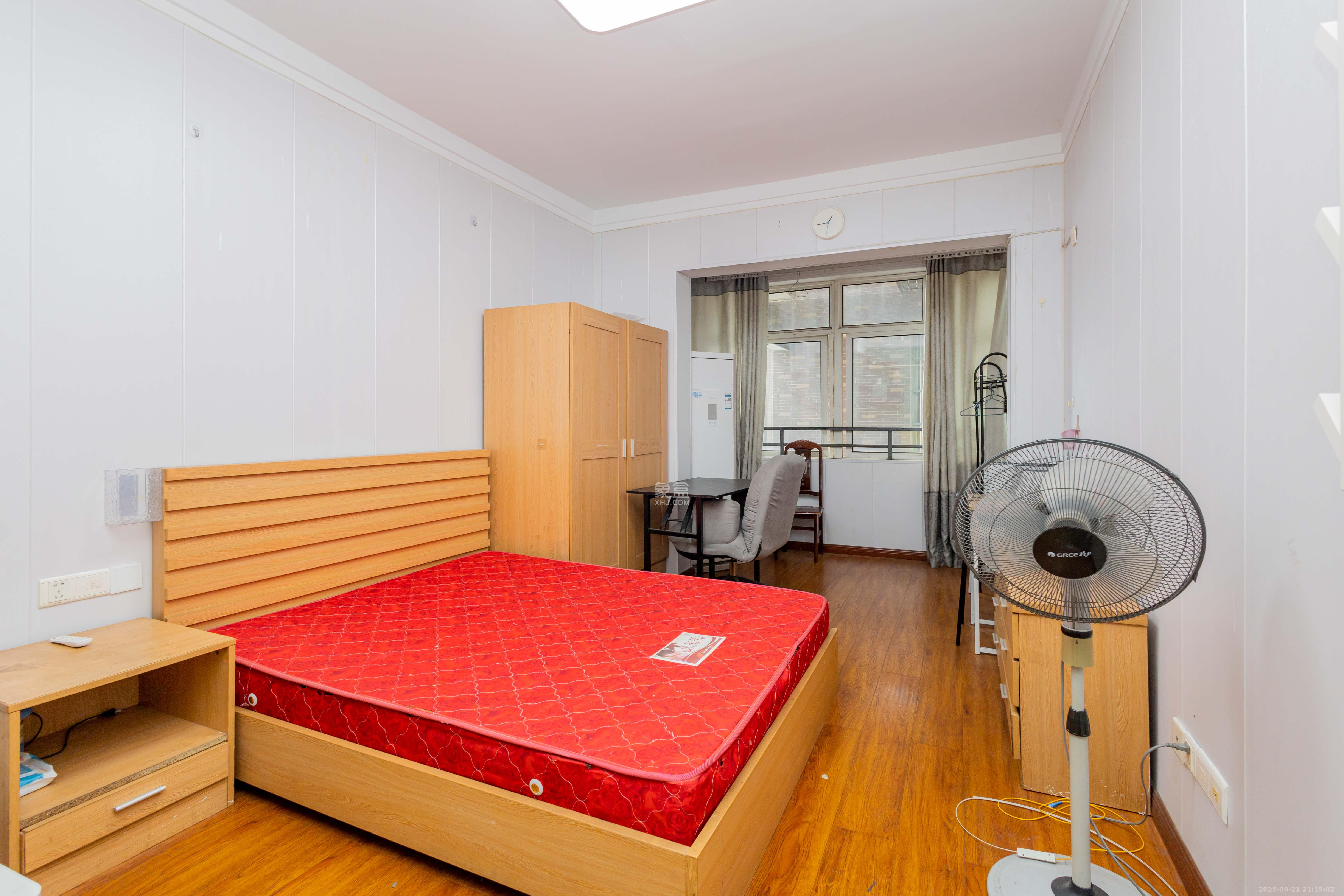 未来蜂巢  1室1厅1卫    18.8万 未来蜂巢  1室1厅1卫    18.8万