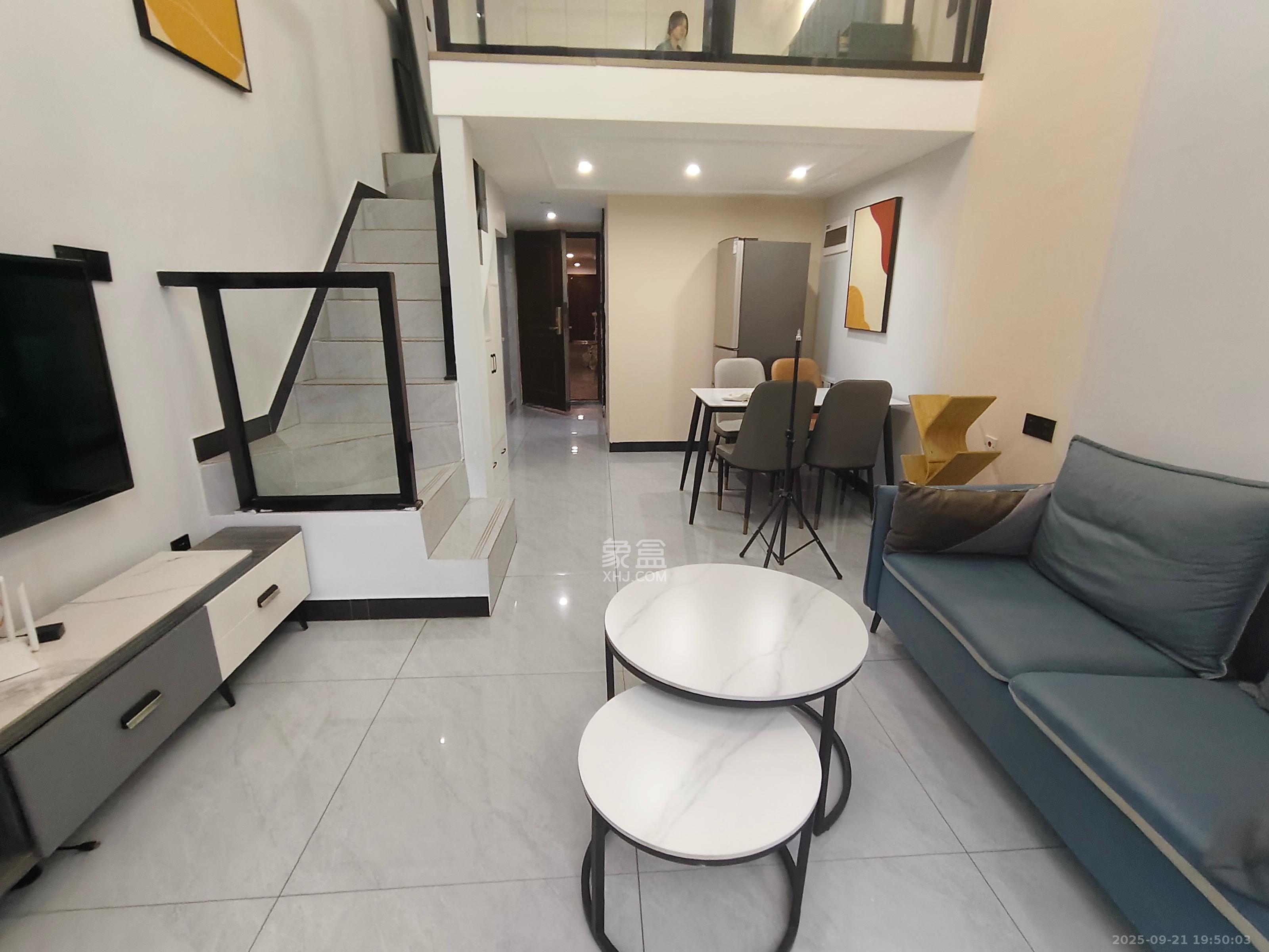 梅溪湖金茂湾 1室1厅1卫 1800.0元/月 梅溪湖金茂湾 1室1厅1卫 1800.0元/月室内图