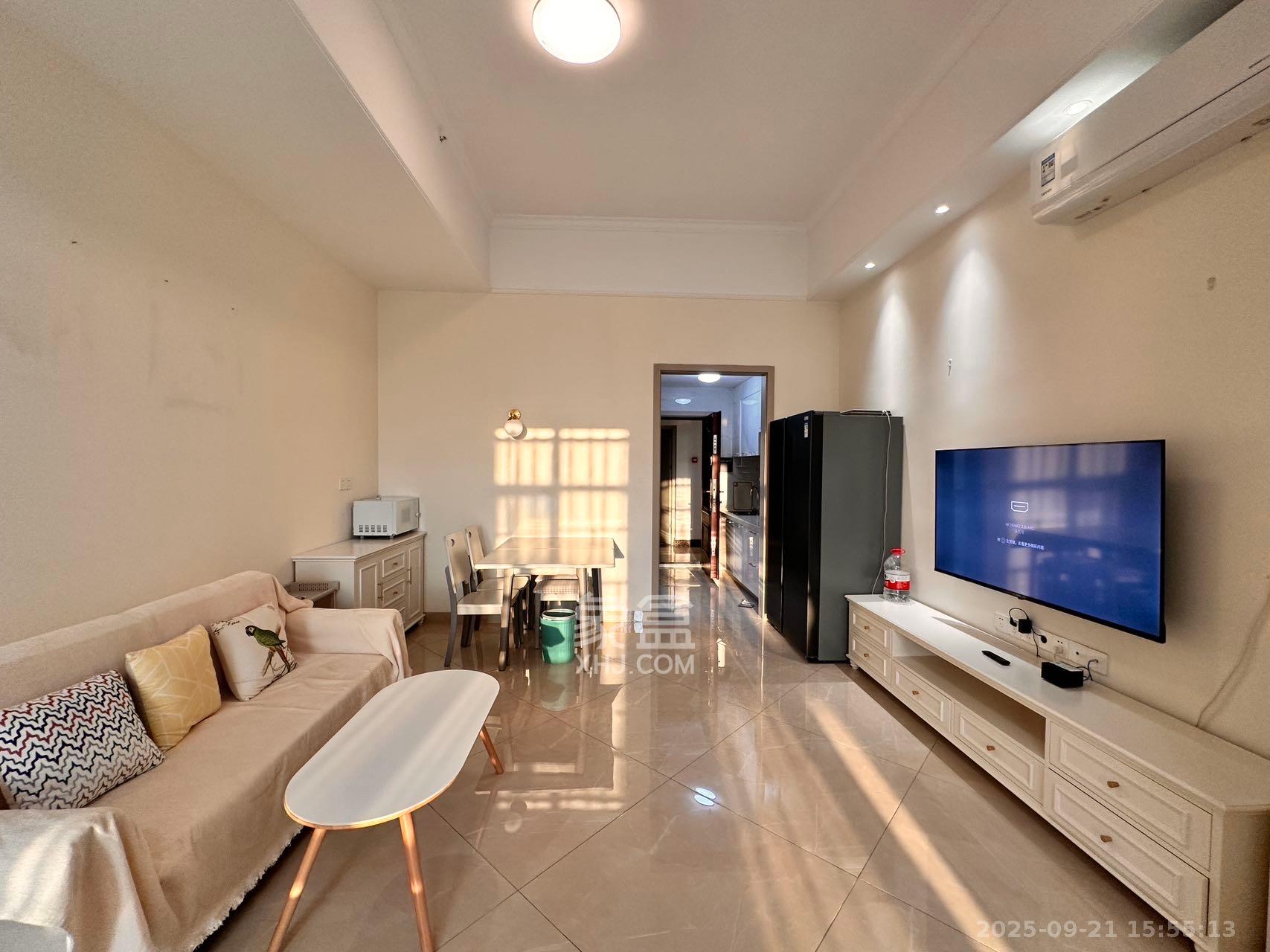 荣悦台 1室1厅1卫 1800.0元/月 荣悦台 1室1厅1卫 1800.0元/月室内图